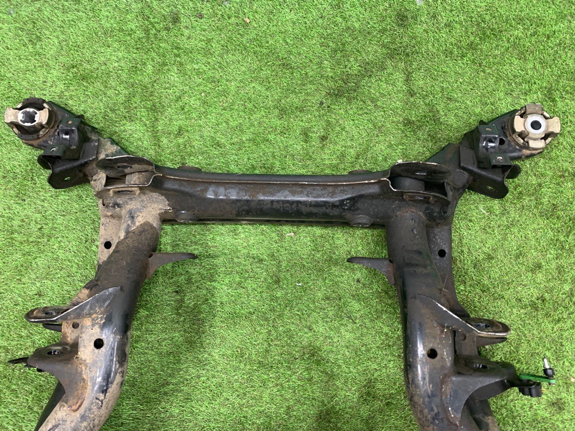 https://ycs.partsauto.market/partsauto-images/thmbs/h353NjtZg3VDP19b5HMt7LlpbQ93/f191e624a8ff7be392122355c15c4b27/772e611e182ffd0f0eb32773abb8d02e.jpg