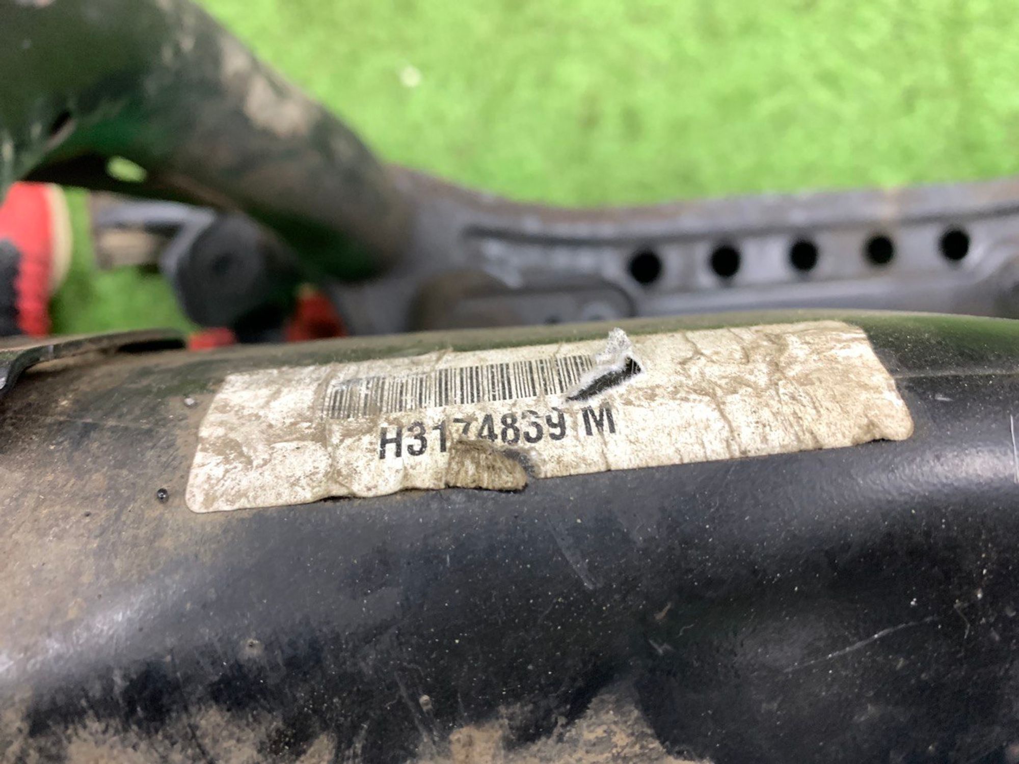 https://ycs.partsauto.market/partsauto-images/thmbs/h353NjtZg3VDP19b5HMt7LlpbQ93/f191e624a8ff7be392122355c15c4b27/b46299d1d8f77e9b4e3b274f81a8c52a.jpg