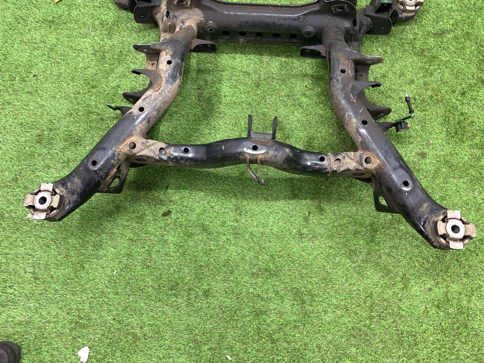 https://ycs.partsauto.market/partsauto-images/thmbs/h353NjtZg3VDP19b5HMt7LlpbQ93/f191e624a8ff7be392122355c15c4b27/d7c87bf7c86e3a9575f09e4f9bc8f2af.jpg