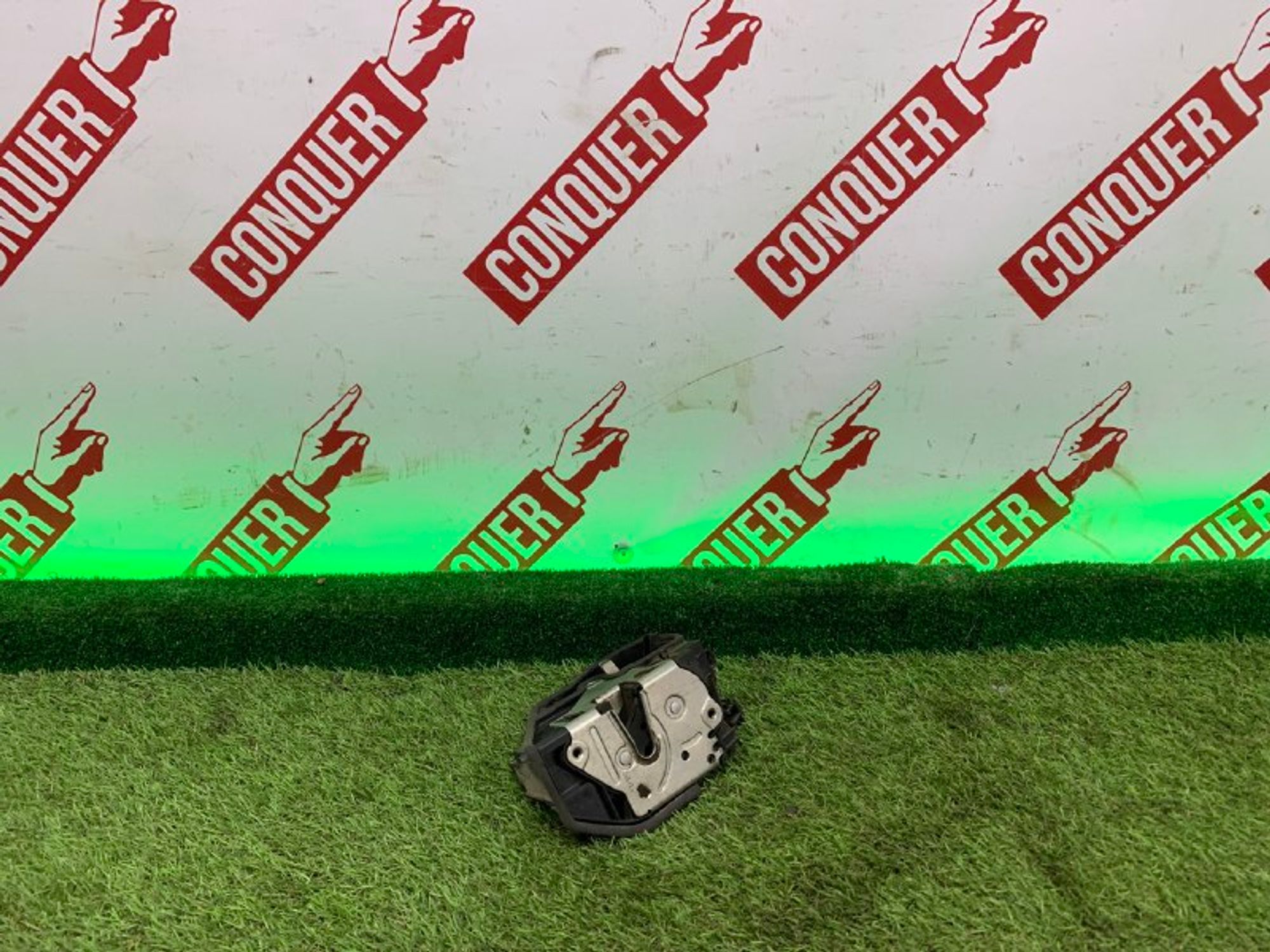 Замок двери задний левый Bmw F01 F10 F30, 2000 рублей, Москва