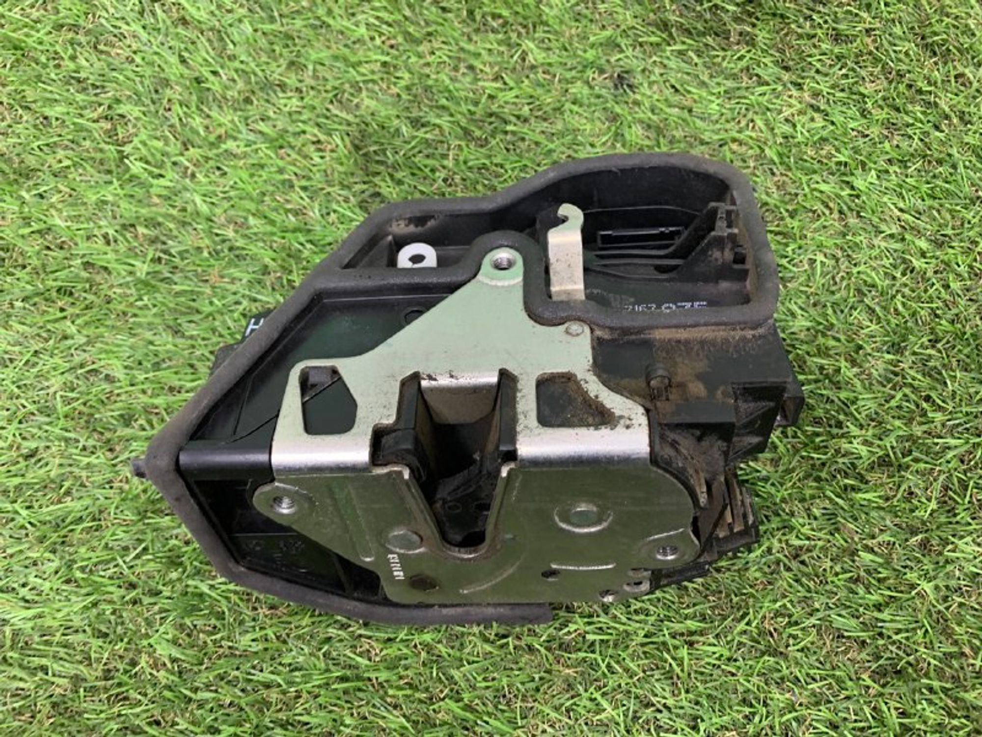 Замок двери задний левый Bmw F01 F10 F30, 2000 рублей, Москва