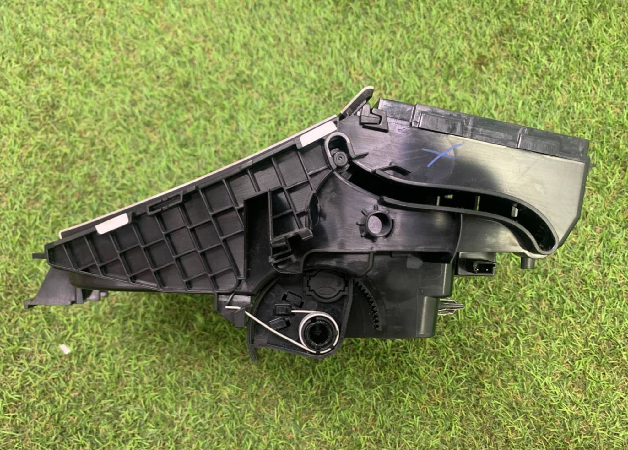 https://ycs.partsauto.market/partsauto-images/thmbs/h353NjtZg3VDP19b5HMt7LlpbQ93/f490ca9bcae8a77ac0d33486f26c394a/873bbfe63e844876681a3e52c8b72fd6.jpg