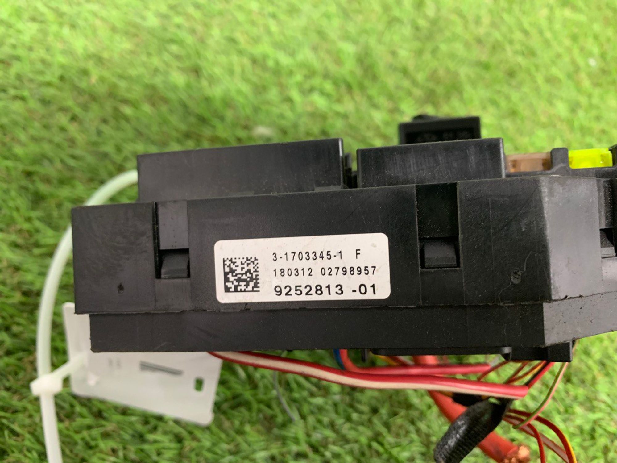 Блок предохранителей задний BMW F10 F12 F01, 2000 рублей, Москва