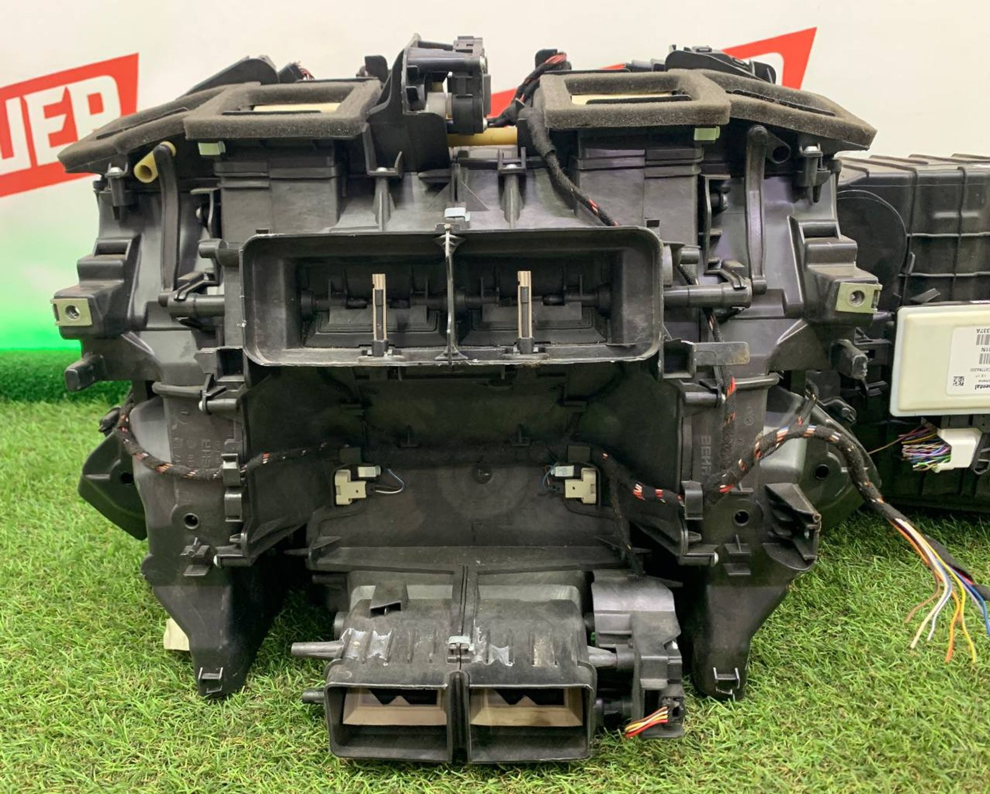 https://ycs.partsauto.market/partsauto-images/thmbs/h353NjtZg3VDP19b5HMt7LlpbQ93/f5a969abfcf6405da7e39a9bb4007973/9b4b31c7aed95b44f5e49c0f980321bc.jpg