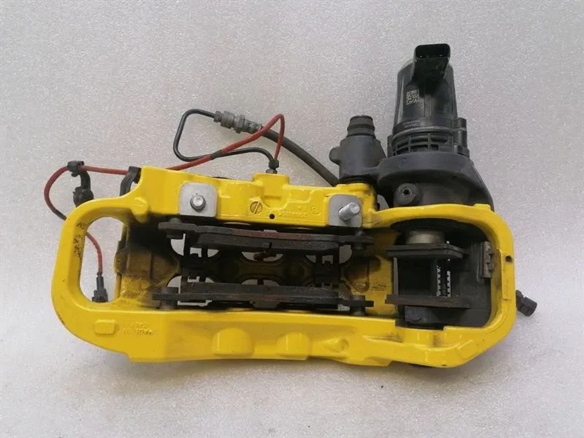 Тормозной суппорт Задний левый Ferrari 812 Superfast F152M, 350000 рублей, Москва