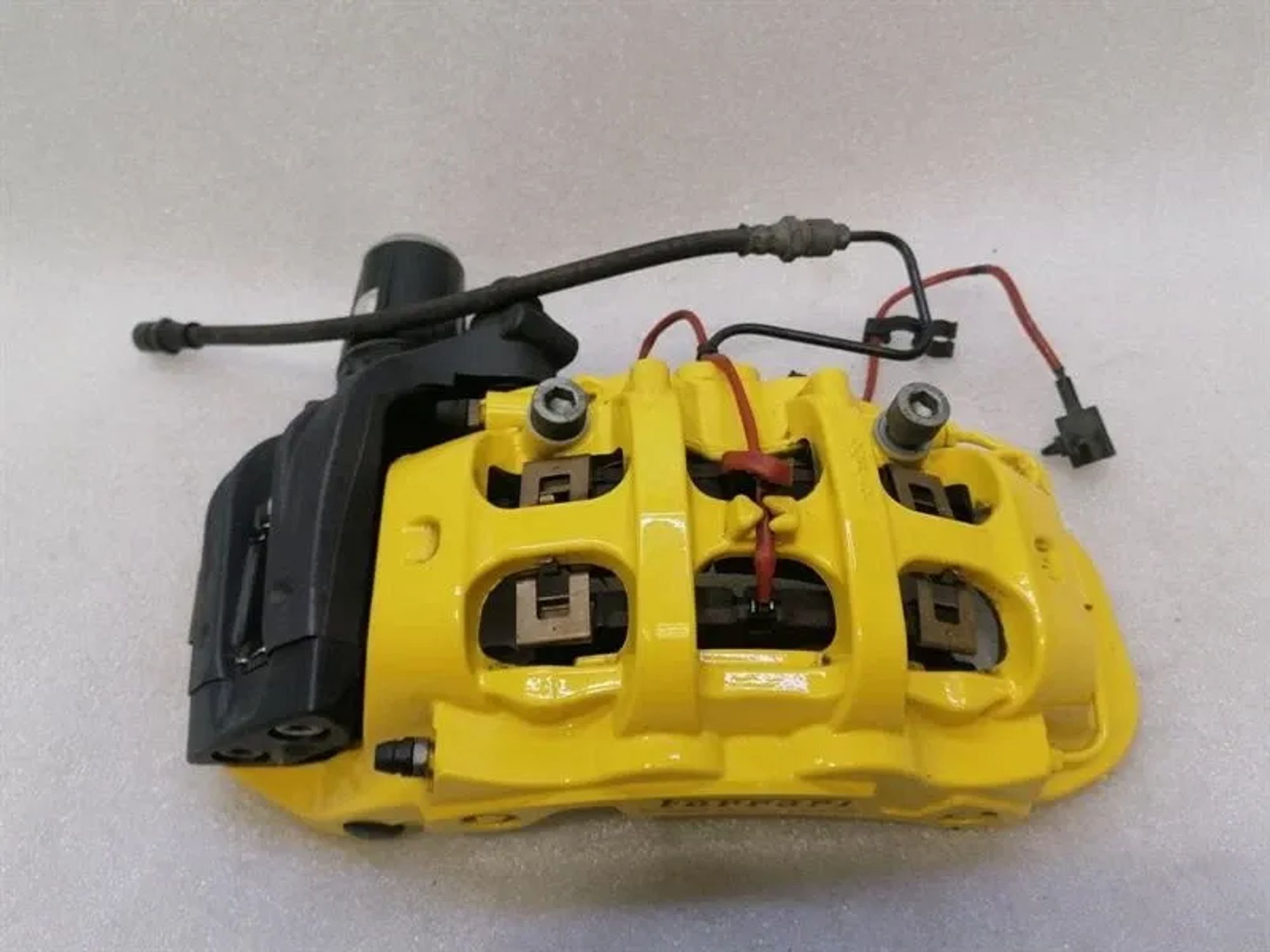 Тормозной суппорт Задний левый Ferrari 812 Superfast F152M, 350000 рублей, Москва