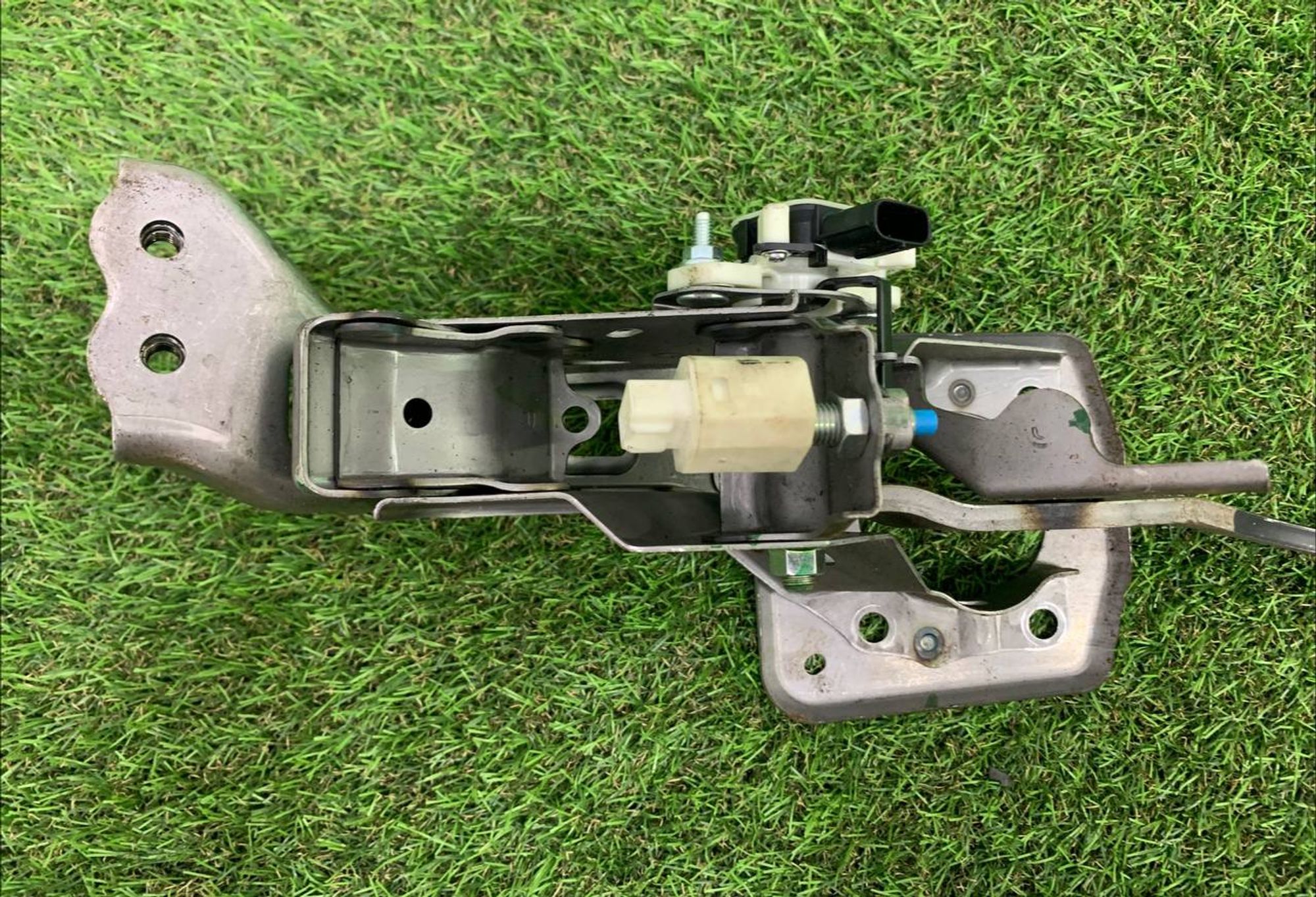 https://ycs.partsauto.market/partsauto-images/thmbs/h353NjtZg3VDP19b5HMt7LlpbQ93/f68bf3fa5e45e9abf59aae522a944963/451fad557d02bb4ebc987987ebdb1f9e.jpg
