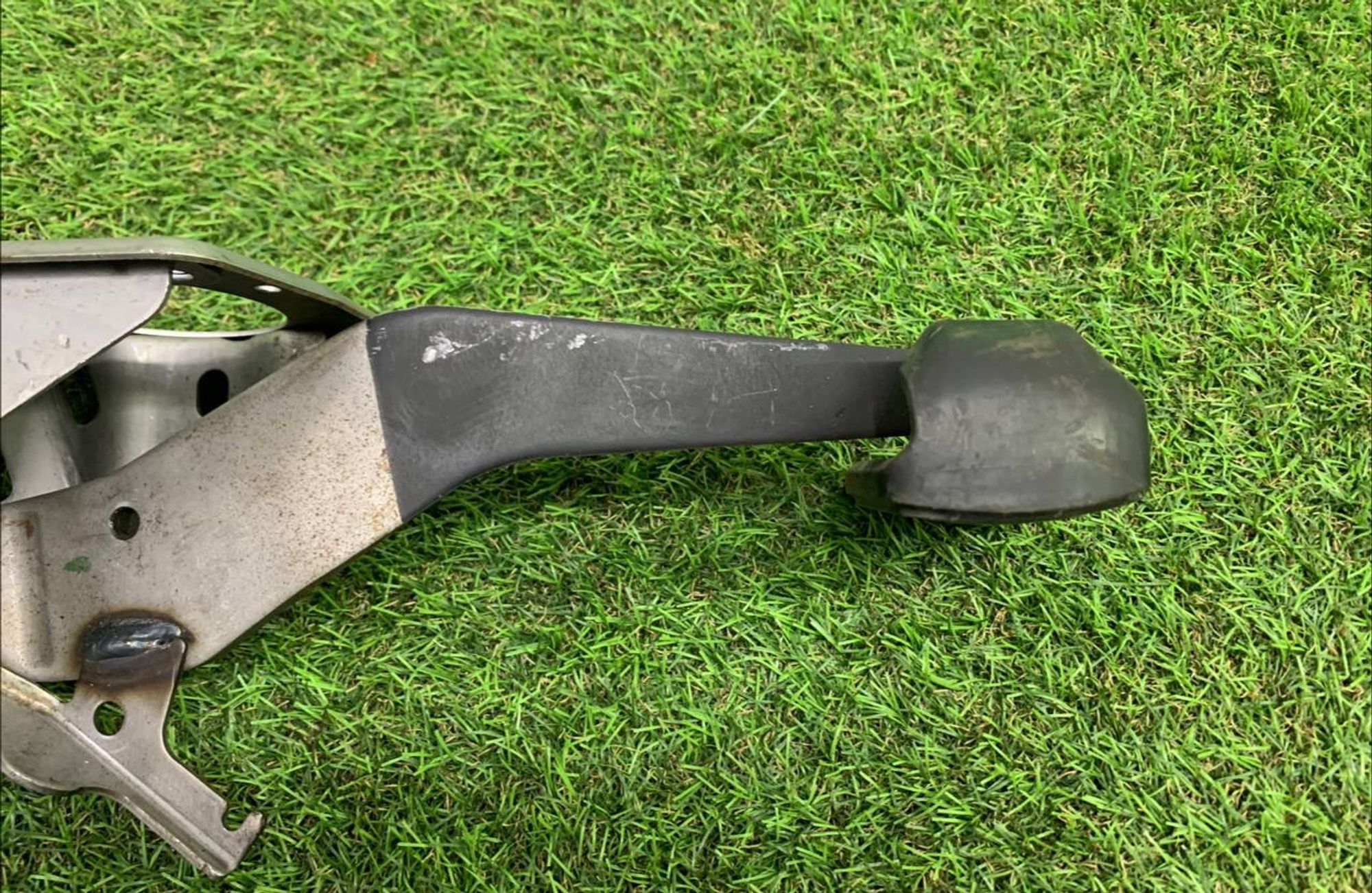 https://ycs.partsauto.market/partsauto-images/thmbs/h353NjtZg3VDP19b5HMt7LlpbQ93/f68bf3fa5e45e9abf59aae522a944963/f5dcc096bace6939e9a648173b92727b.jpg