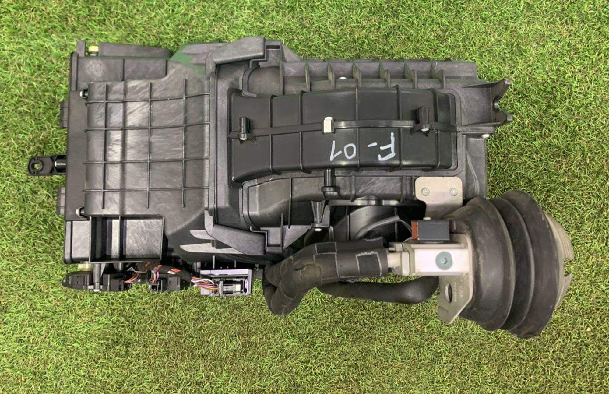 https://ycs.partsauto.market/partsauto-images/thmbs/h353NjtZg3VDP19b5HMt7LlpbQ93/f8cf657074abc53d896f8c99b68ed66e/596d5845ed2db393335621d72a32d6a7.jpg
