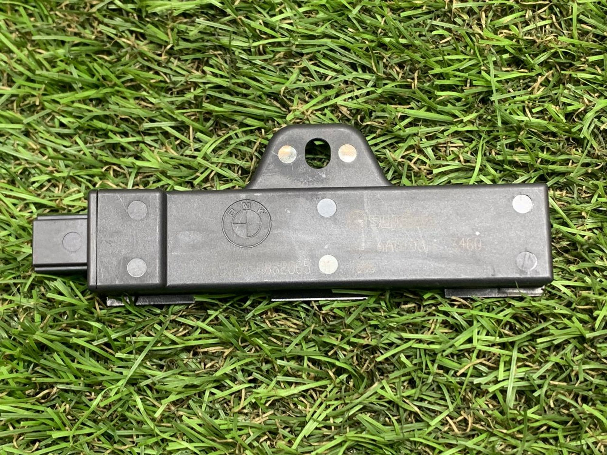 https://ycs.partsauto.market/partsauto-images/thmbs/h353NjtZg3VDP19b5HMt7LlpbQ93/fd812a45f43aa1a41059b6058e0c33ec/c20335881664dbaff8c093a16f0dc32f.jpg
