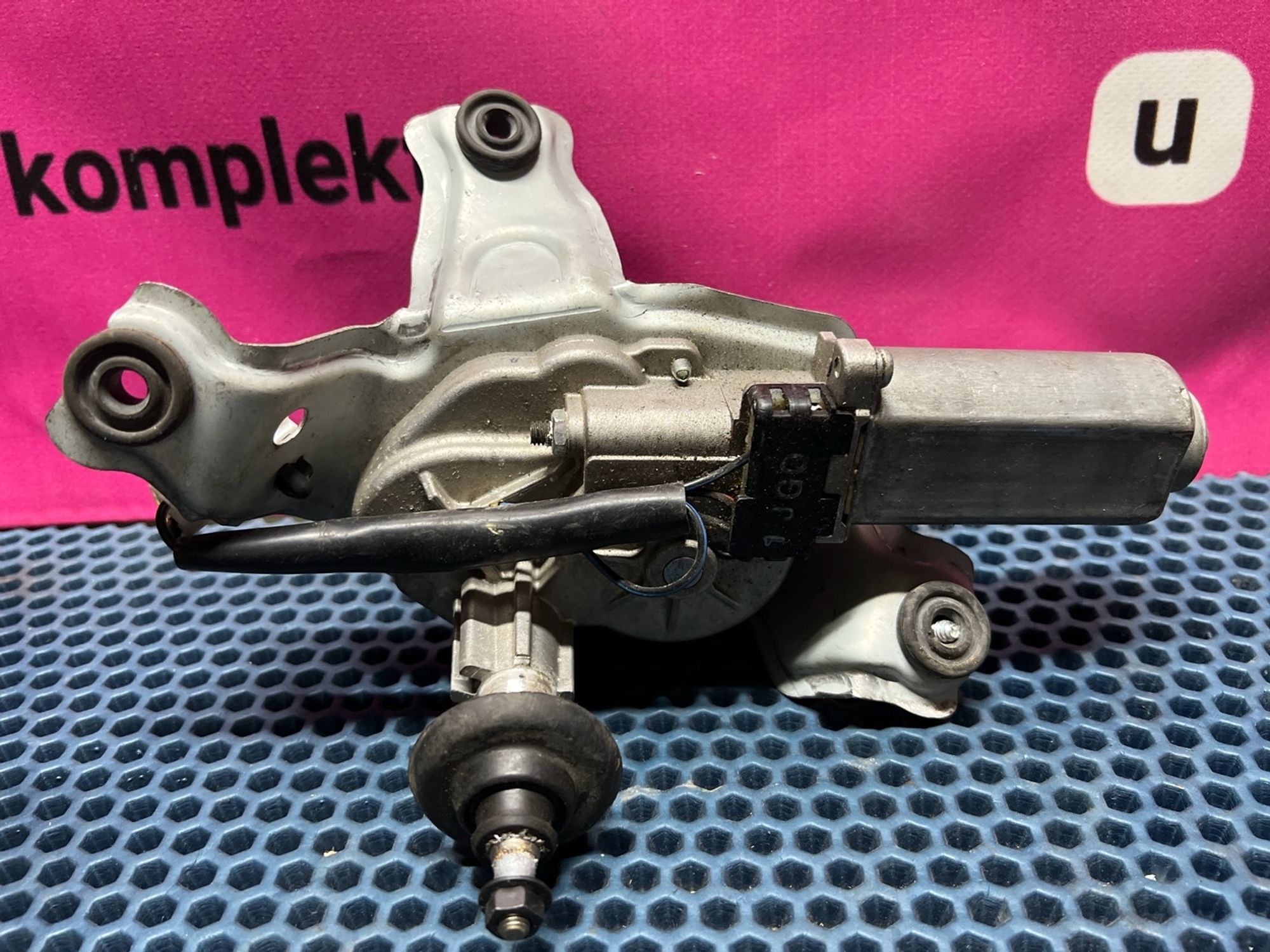 987001R000 Моторчик стеклоочистителя задний, 1400 рублей, Нижний Новгород