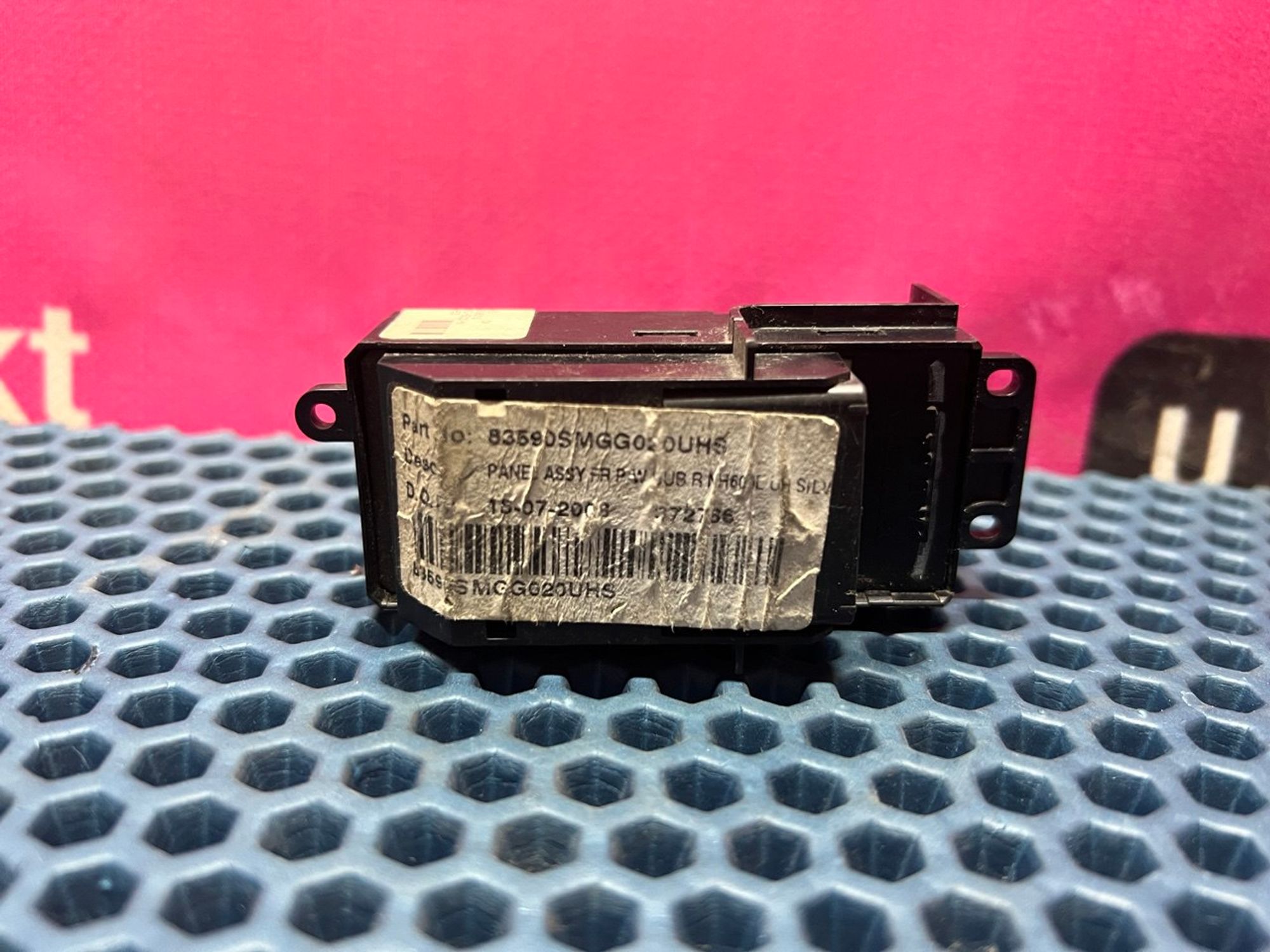 Кнопка стеклоподъемника передняя левая null, 800 рублей, Нижний Новгород