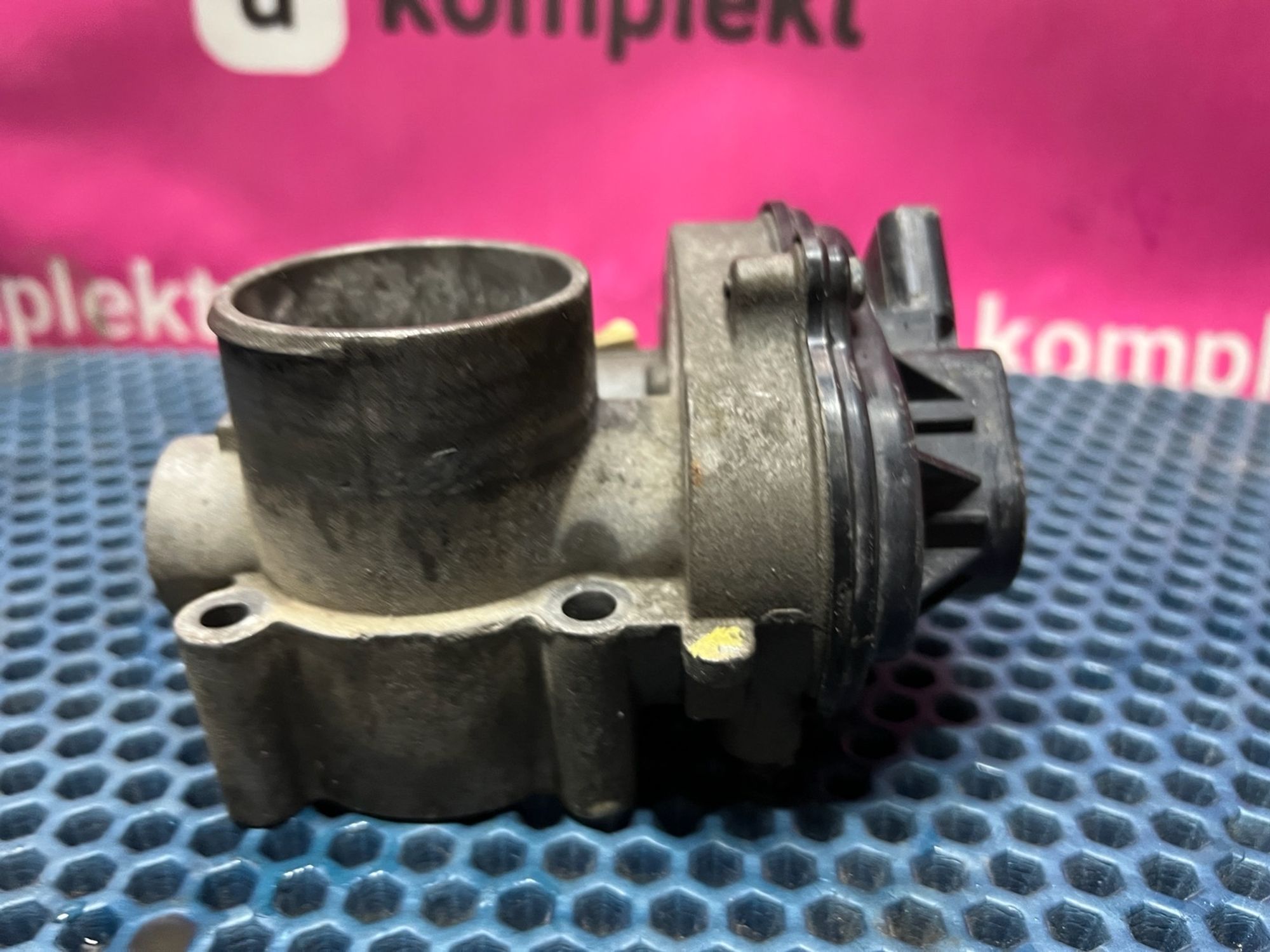 VR2S6U9E927FS Заслонка дроссельная Ford Focus II, 2000 рублей, Нижний Новгород