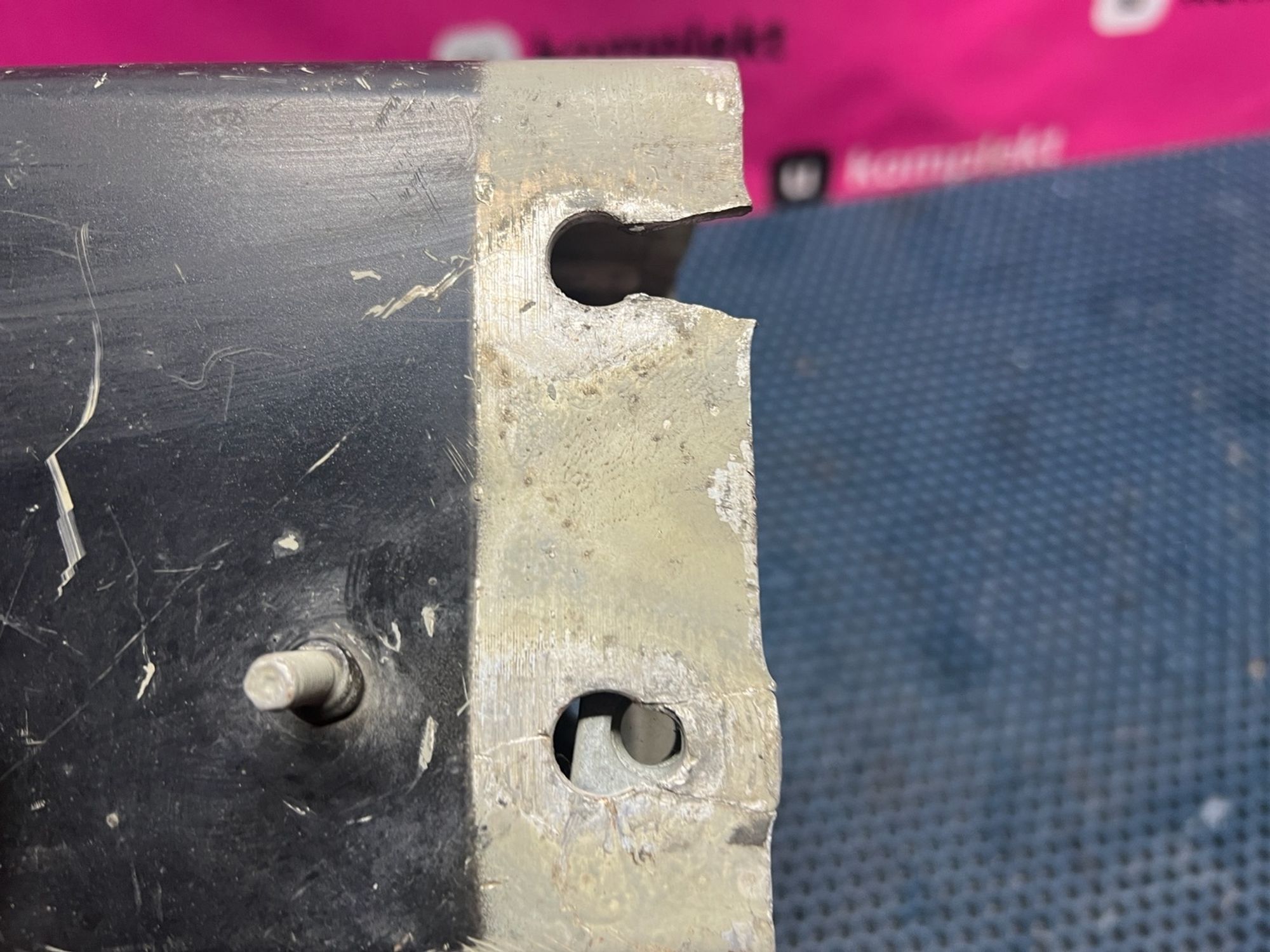 4H0805130B Лонжерон передний правый R Audi A8 D4, 2200 рублей, Нижний Новгород