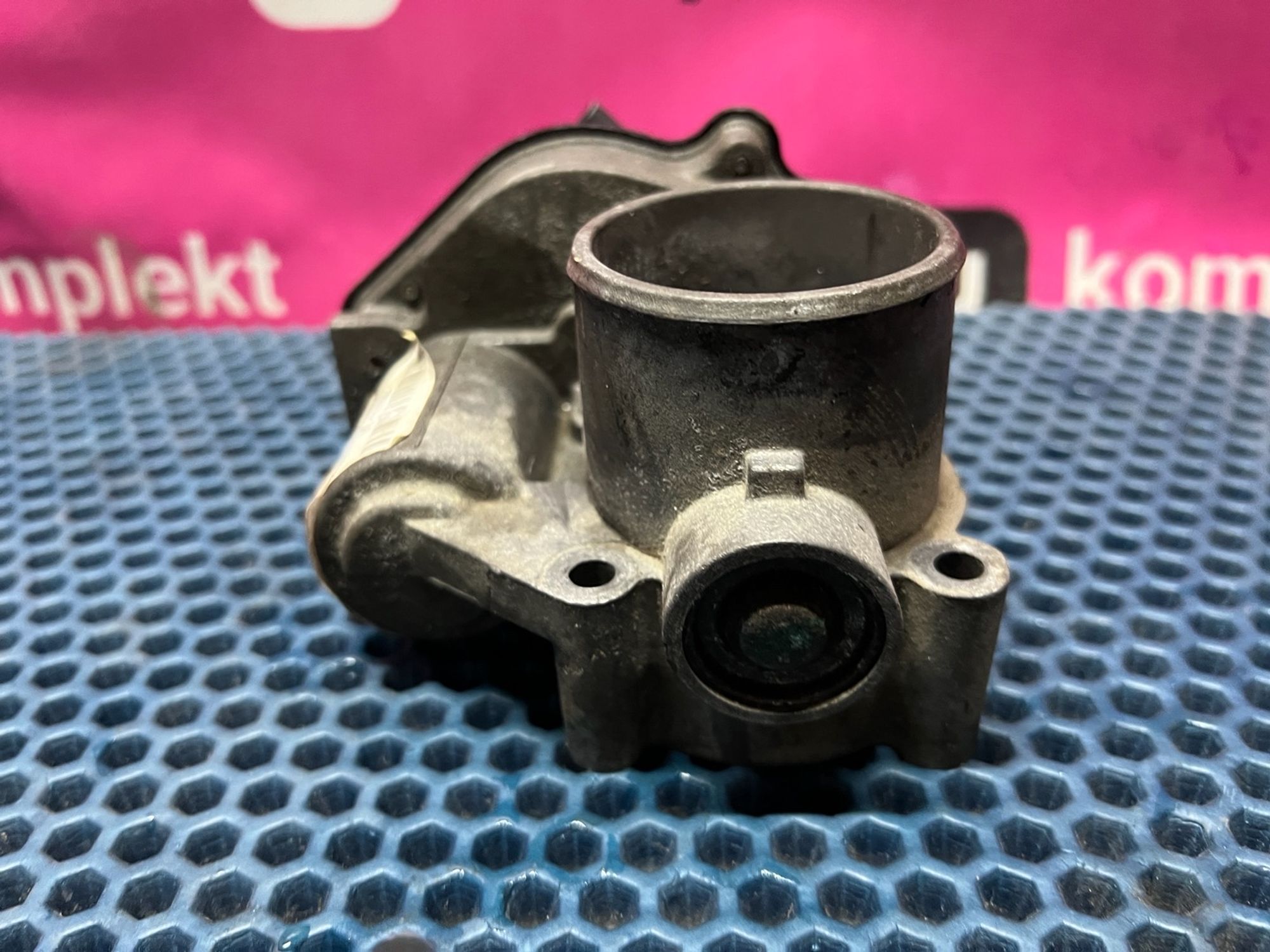 VR2S6U9E927FS Заслонка дроссельная Ford Focus II, 2000 рублей, Нижний Новгород