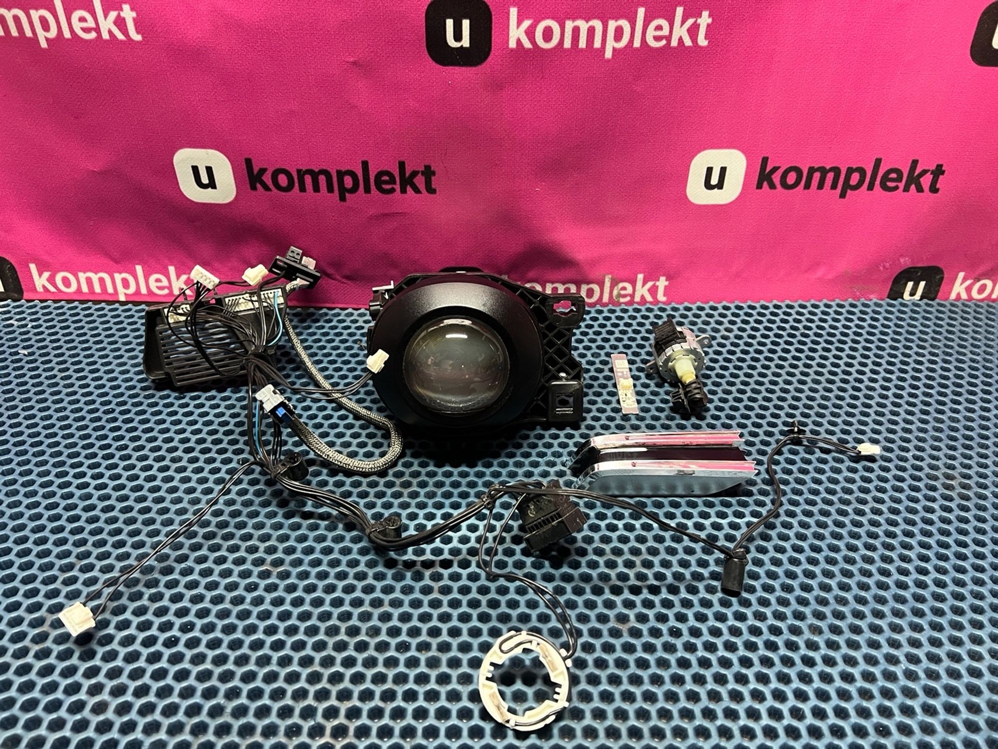 63117355556 Донор фары правой R BMW 3 F30/F31/F..., 1500 рублей, Нижний Новгород