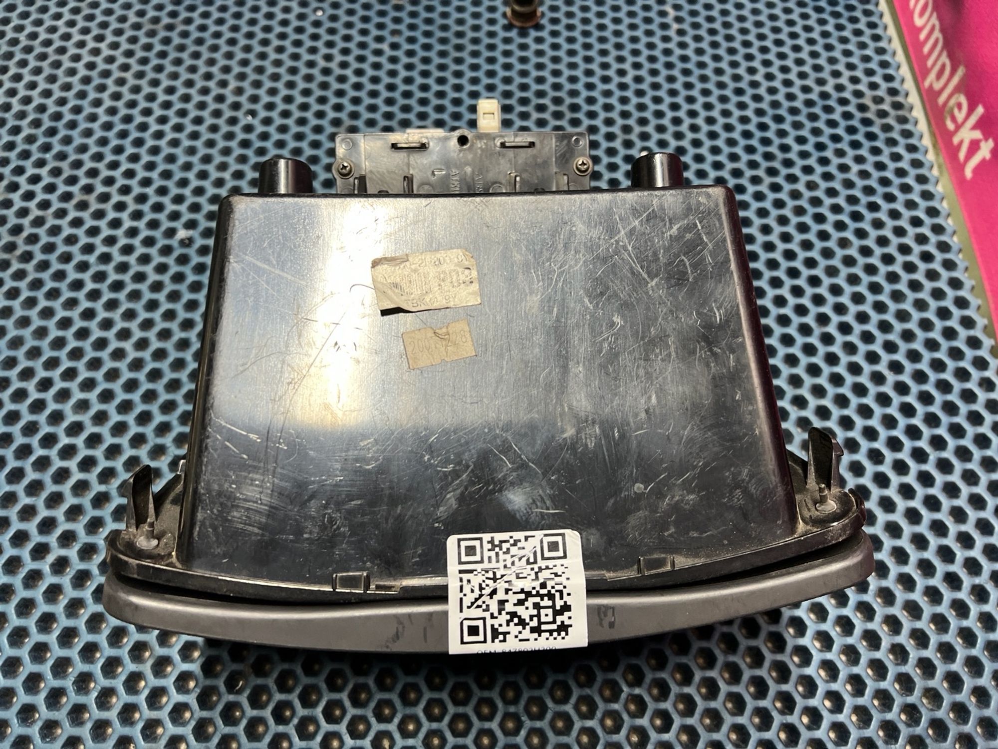 847802H200 Бардачок центральный Hyundai Elantra HD, 700 рублей, Нижний Новгород