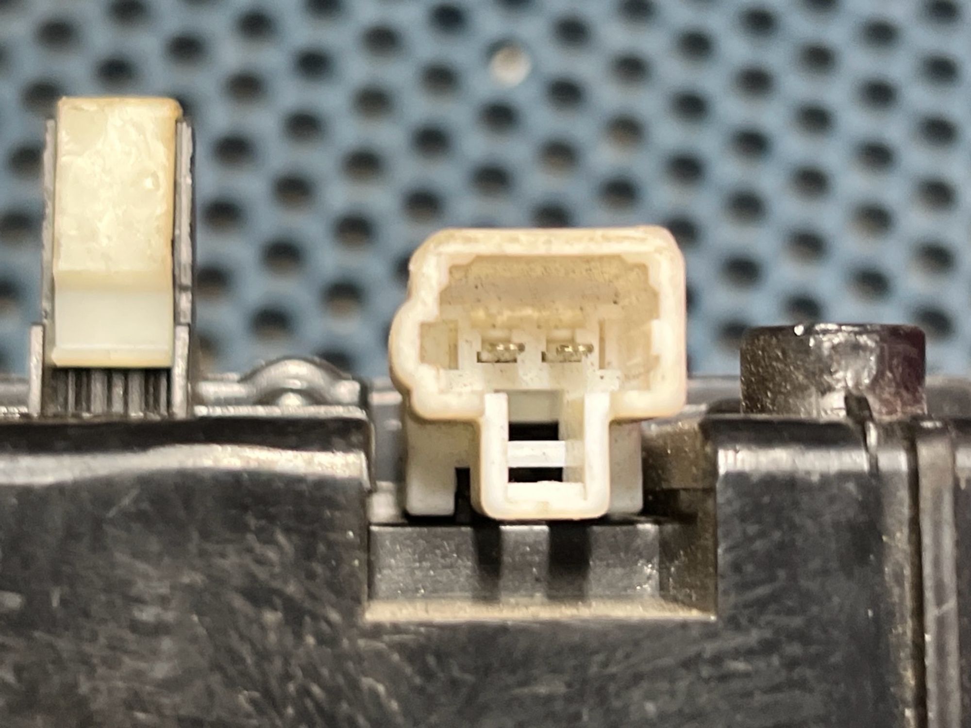 847802H200 Бардачок центральный Hyundai Elantra HD, 700 рублей, Нижний Новгород