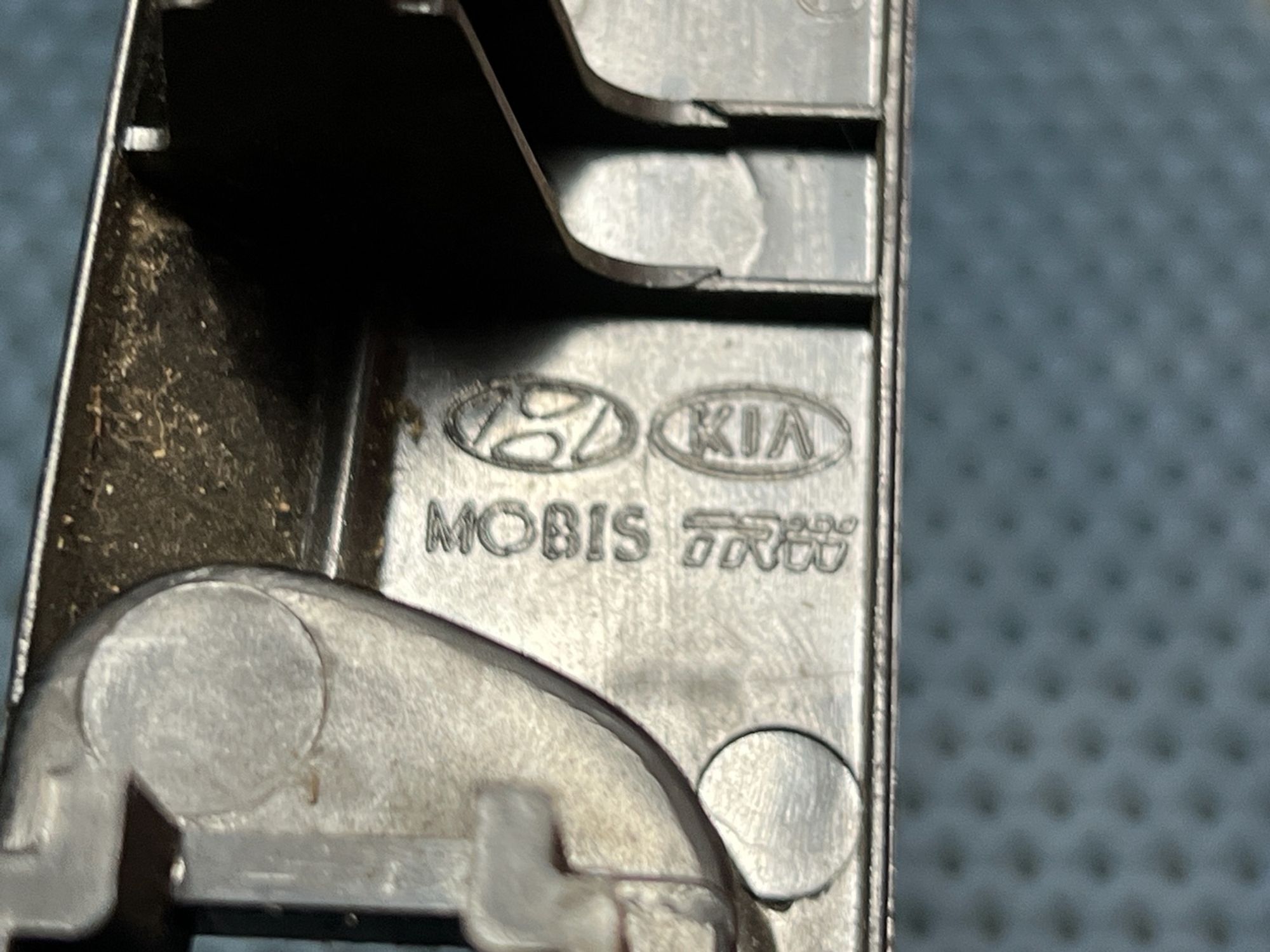 847402H1009 Накладка консоли Hyundai Elantra HD, 800 рублей, Нижний Новгород