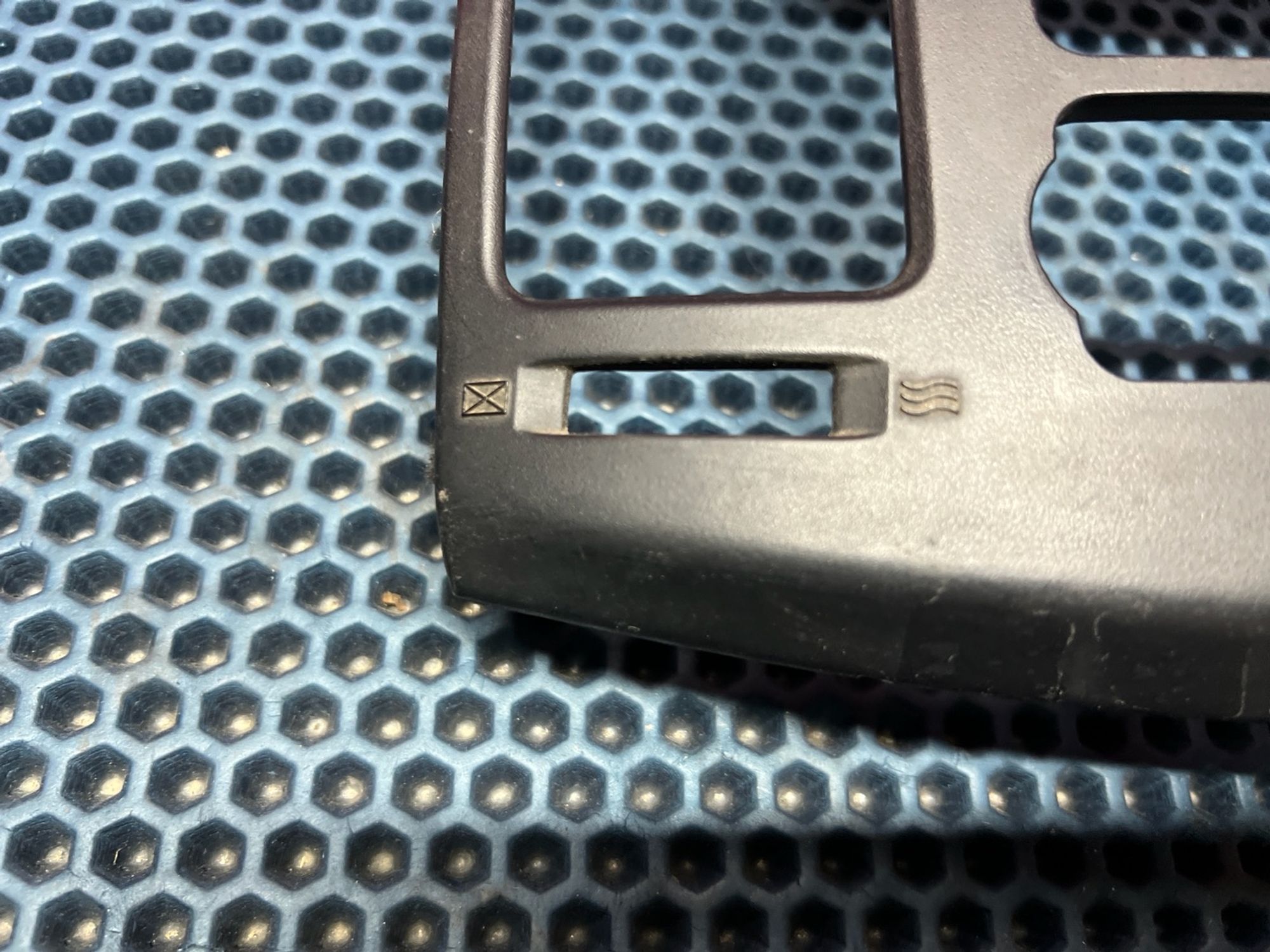 847402H1009 Накладка консоли Hyundai Elantra HD, 800 рублей, Нижний Новгород