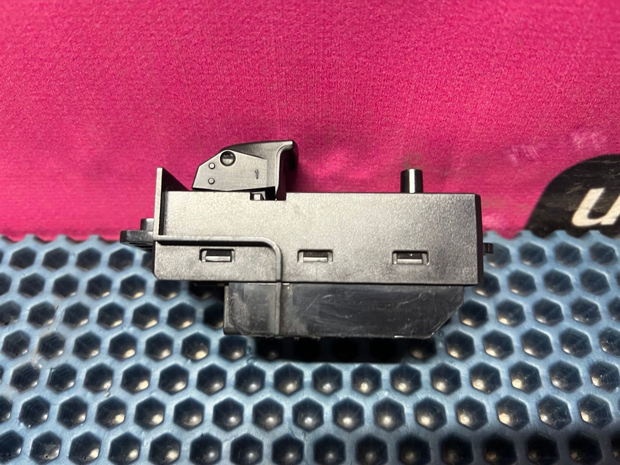 Кнопка стеклоподъемника передняя левая null, 800 рублей, Нижний Новгород