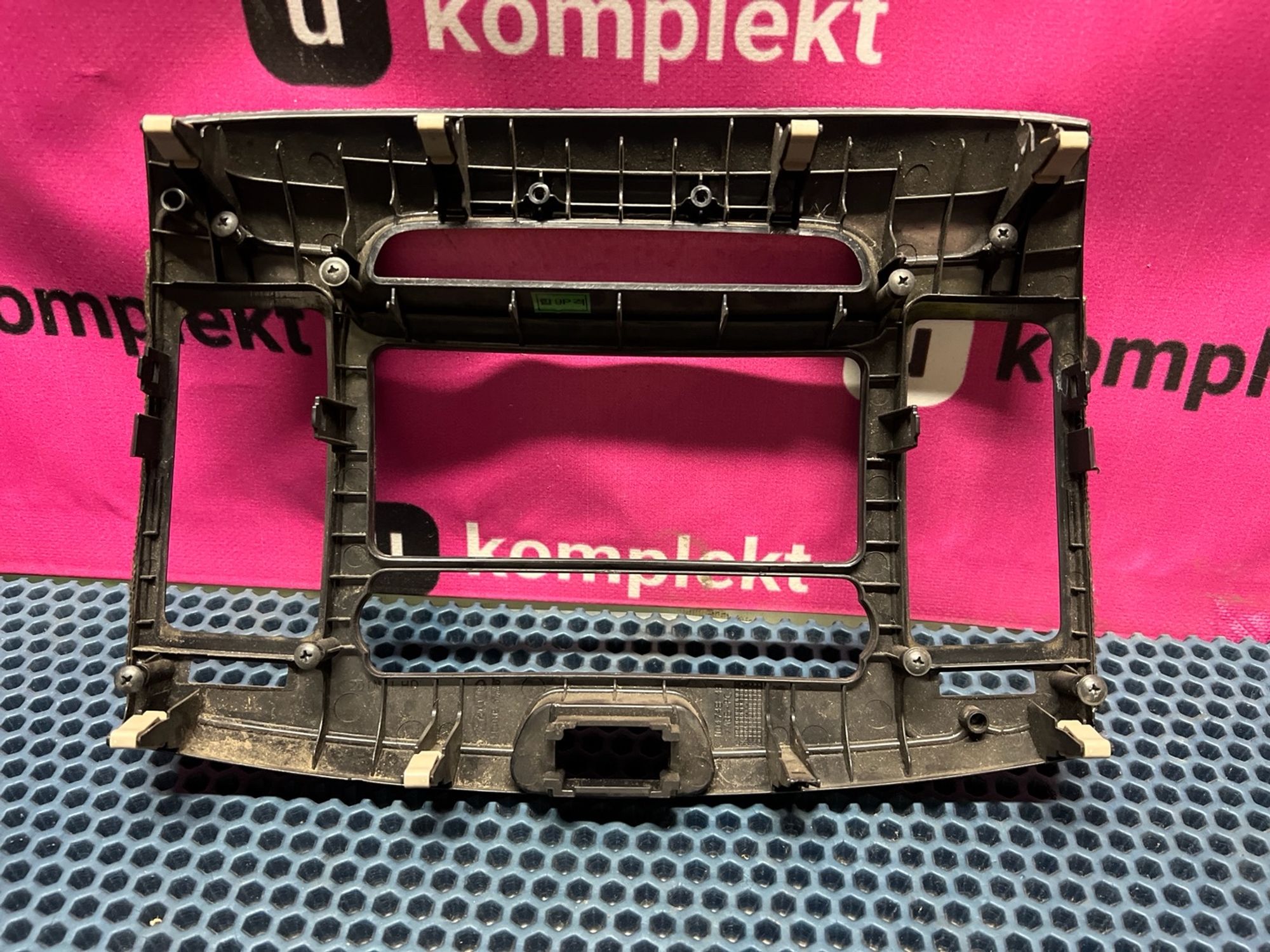 847402H1009 Накладка консоли Hyundai Elantra HD, 800 рублей, Нижний Новгород