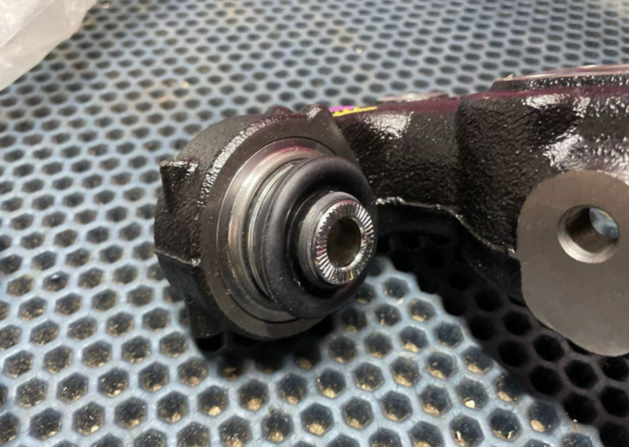 Поворотный кулак задний правый, 14000 рублей, Нижний Новгород