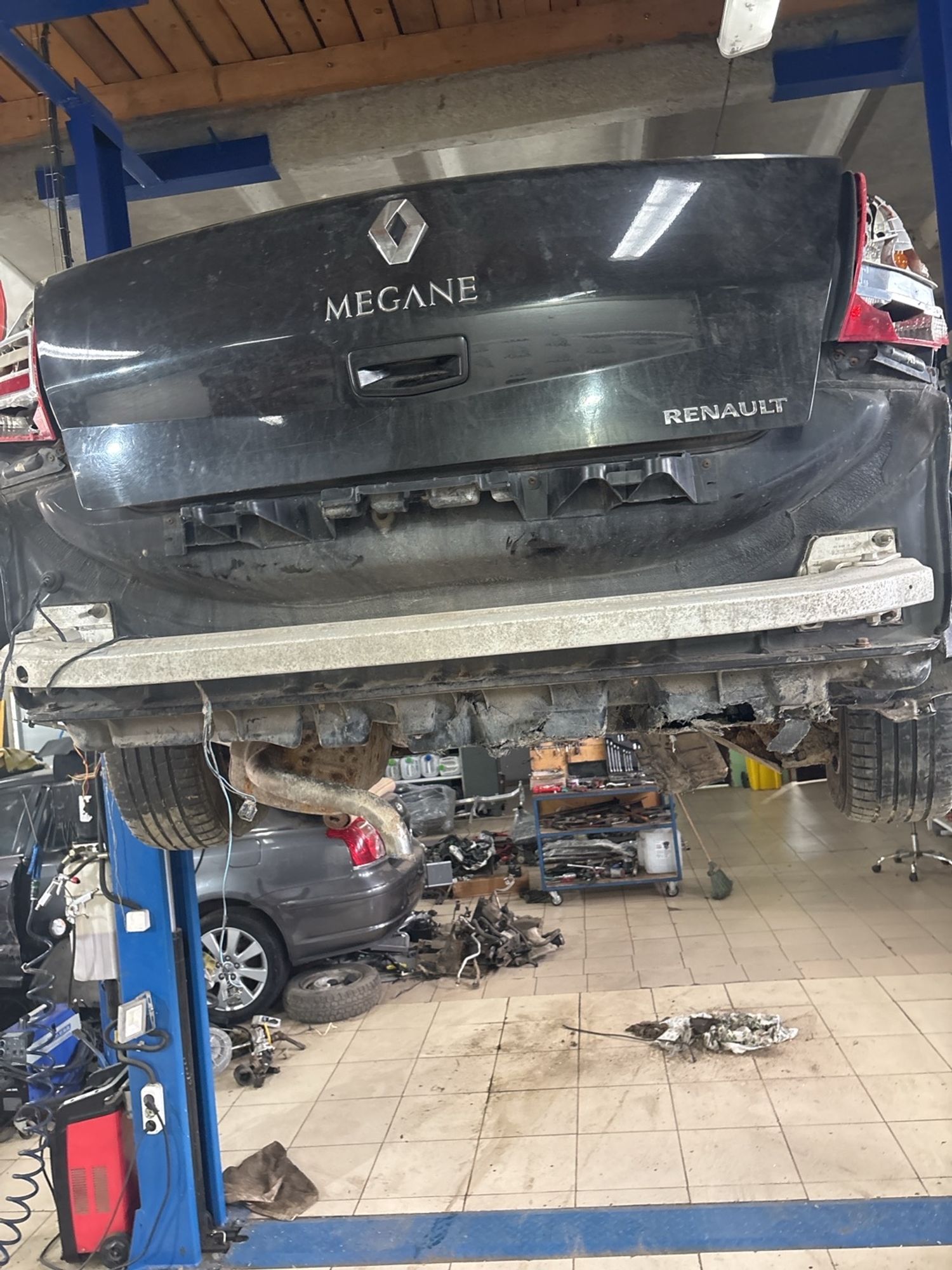 https://ycs.partsauto.market/partsauto-images/thmbs/userImages/0d5a73f363ec19ea8b7d8d6483ce4211/car/c5975caf-9b51-43b0-b2c1-3e9f9f324848_1778858103232.jpg