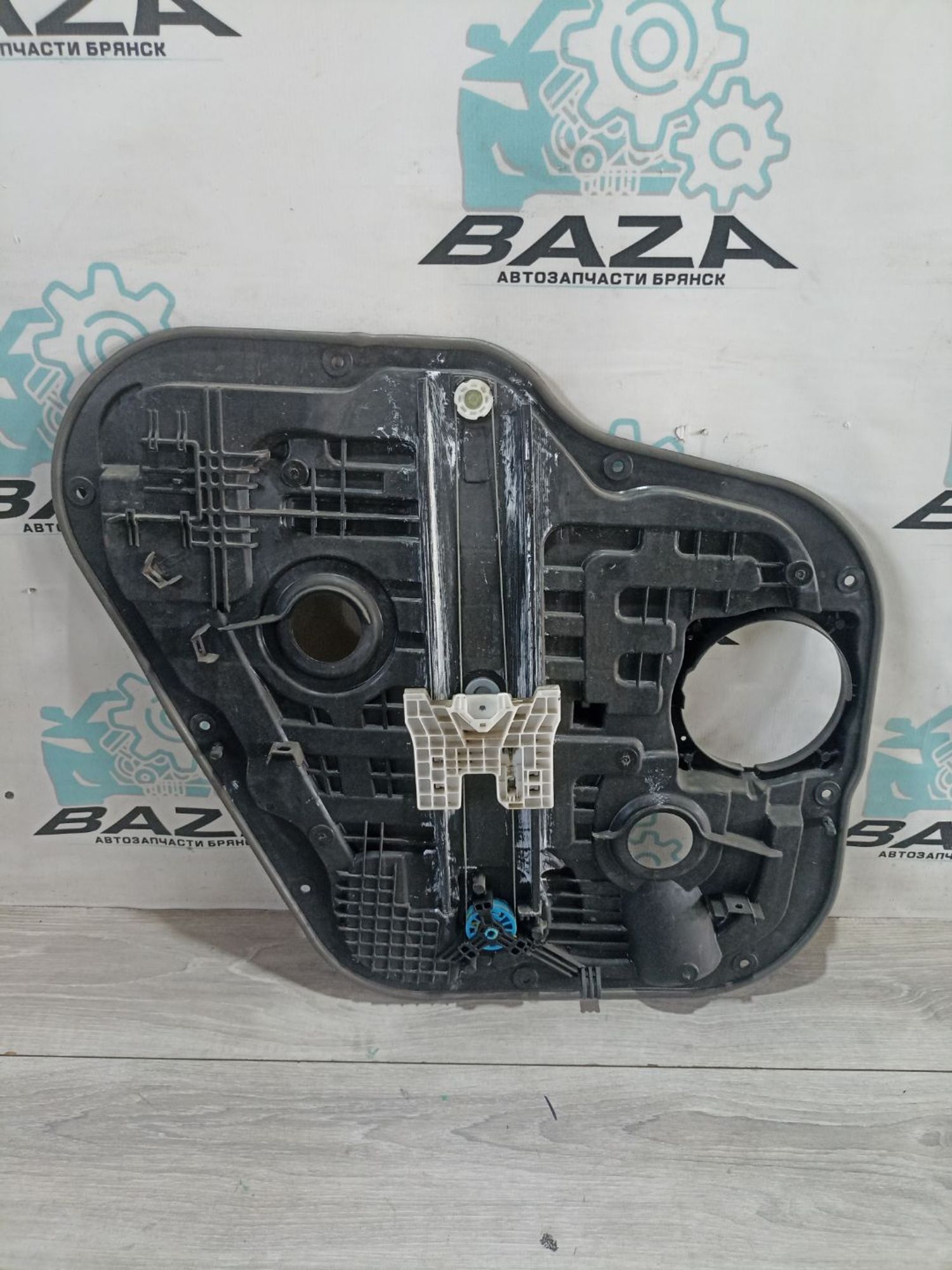 https://ycs.partsauto.market/partsauto-images/thmbs/userImages/0d5a73f363ec19ea8b7d8d6483ce4211/part/01a8fd06-9a27-4657-b696-bd3d7d99413e_1783348142688.jpg