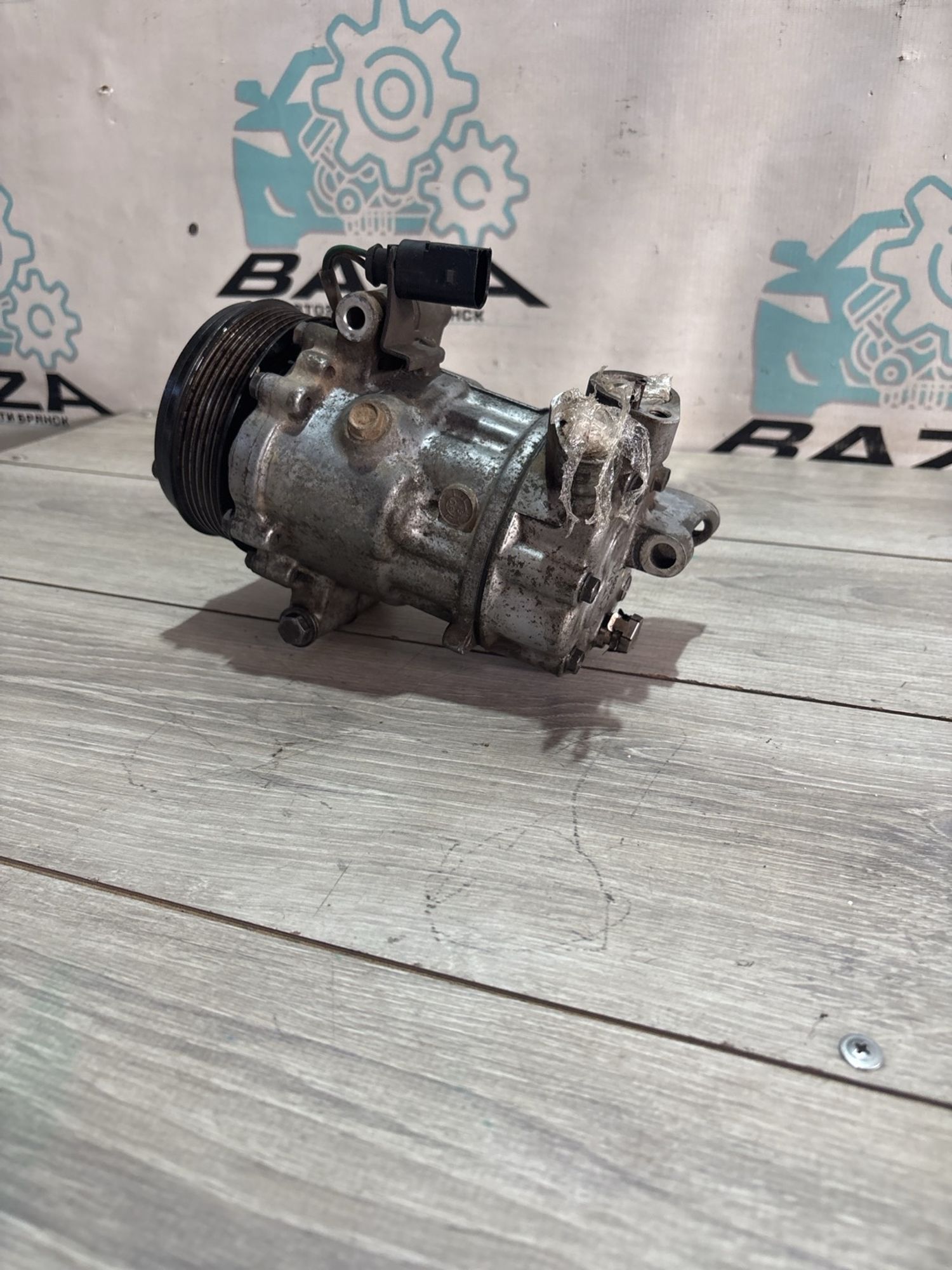 https://ycs.partsauto.market/partsauto-images/thmbs/userImages/0d5a73f363ec19ea8b7d8d6483ce4211/part/044b40f1-6494-41db-a1d1-bc45d9b036c9_1779112879273.jpg