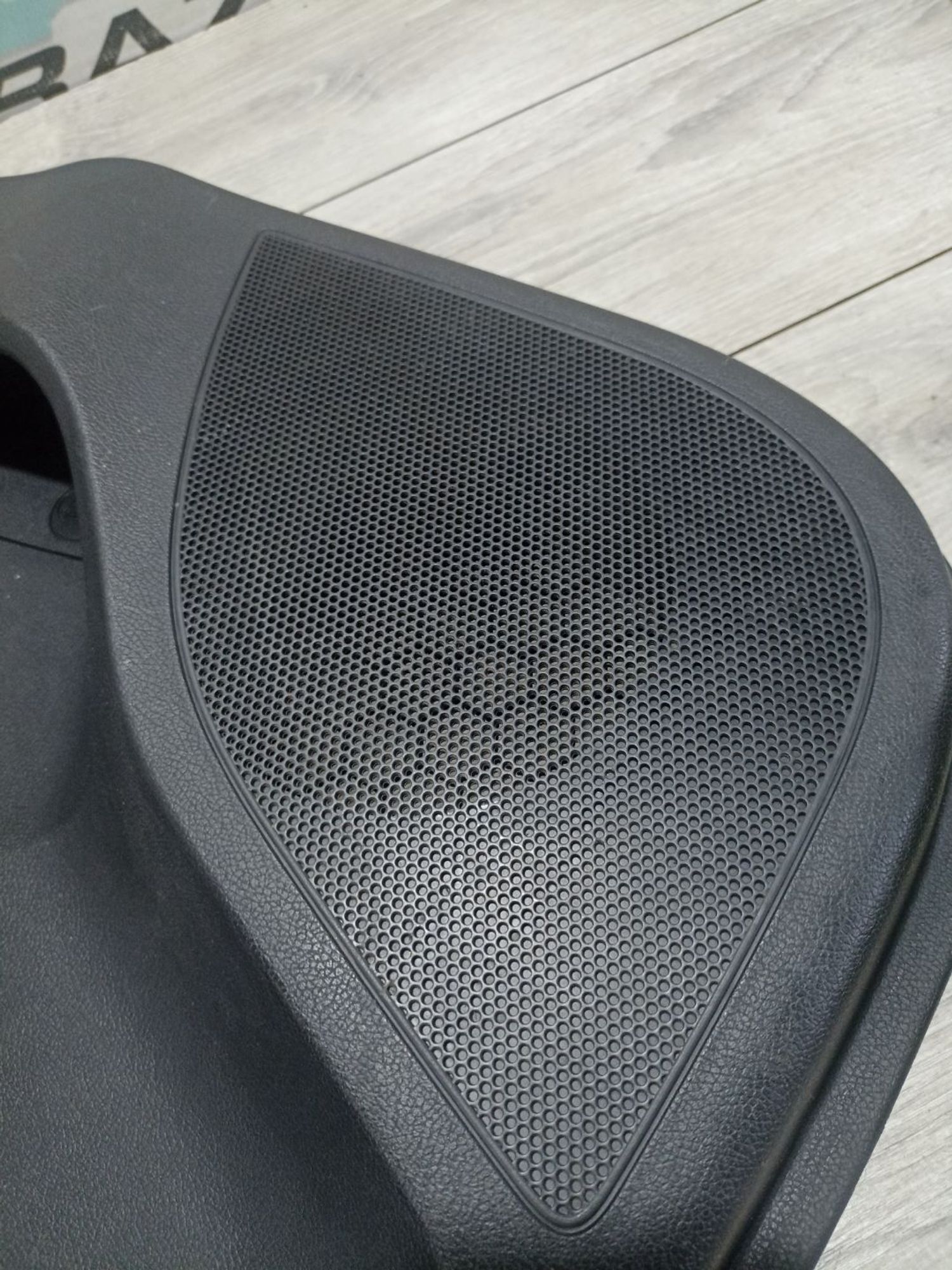 https://ycs.partsauto.market/partsauto-images/thmbs/userImages/0d5a73f363ec19ea8b7d8d6483ce4211/part/04c4747b-d1d0-4828-a8c9-9e2fc78c7890_1785142961236.jpg