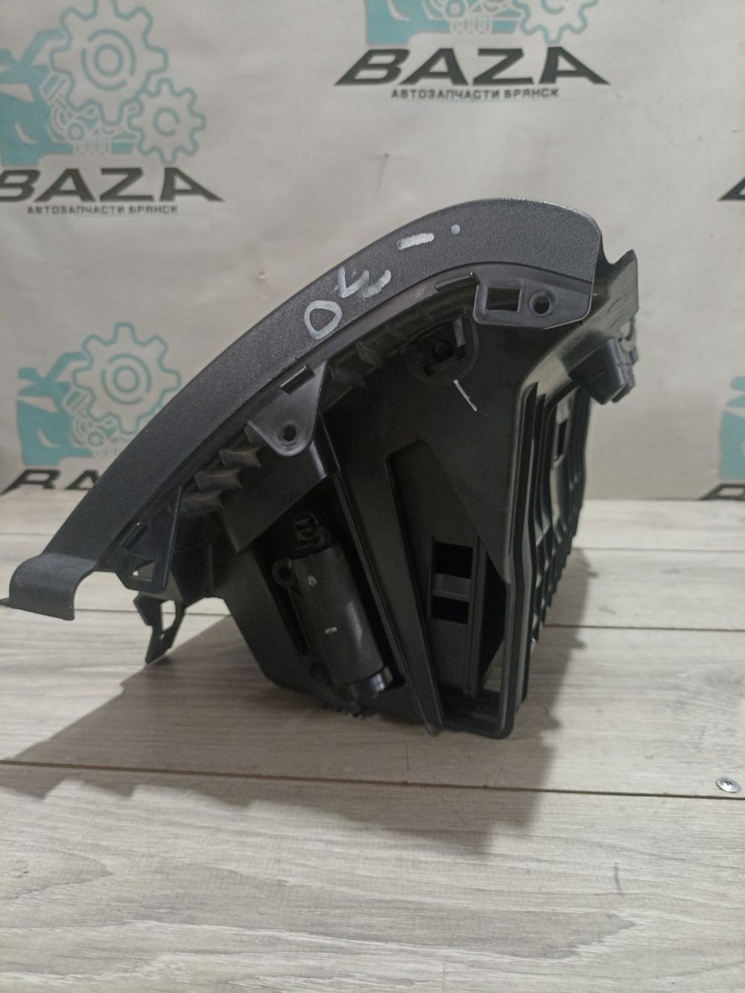 https://ycs.partsauto.market/partsauto-images/thmbs/userImages/0d5a73f363ec19ea8b7d8d6483ce4211/part/062ab466-39da-4f5b-ba74-c916ee4c08a0_1784208023038.jpg