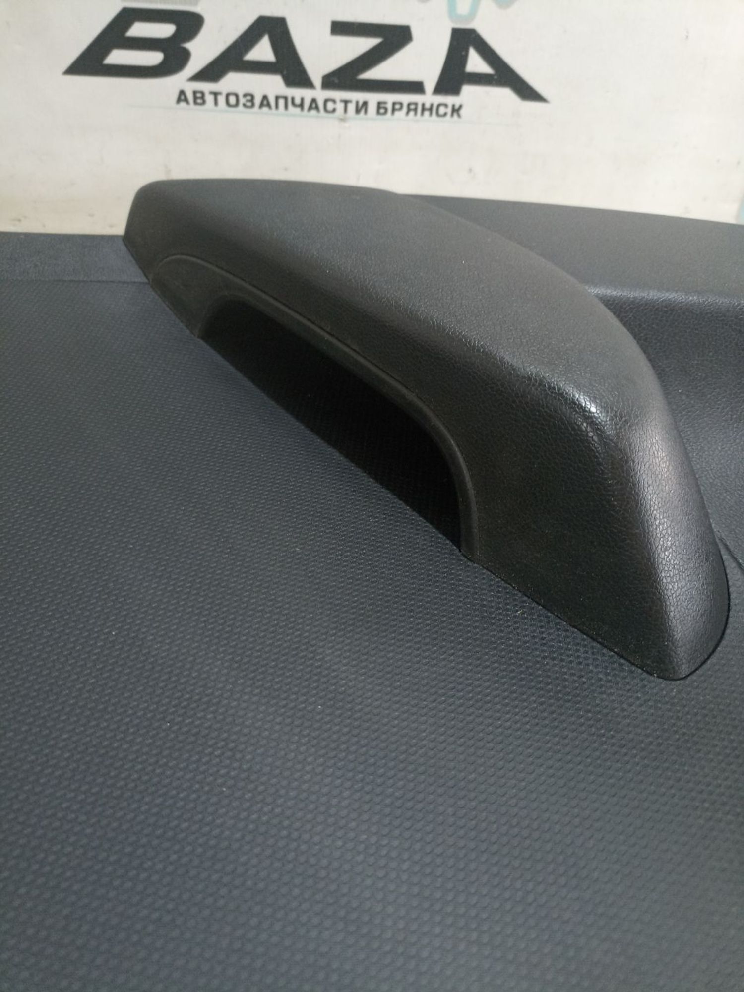 https://ycs.partsauto.market/partsauto-images/thmbs/userImages/0d5a73f363ec19ea8b7d8d6483ce4211/part/07be61e6-9b48-4180-9880-b94c71049258_1784881175115.jpg