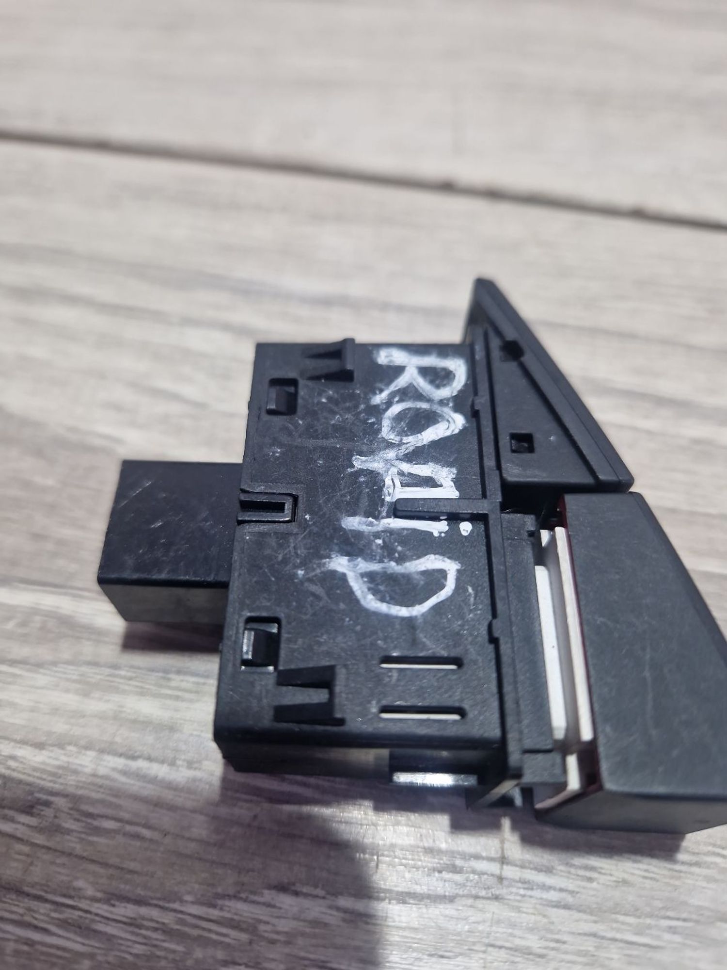 https://ycs.partsauto.market/partsauto-images/thmbs/userImages/0d5a73f363ec19ea8b7d8d6483ce4211/part/09f69764-1b8f-42e9-bf57-9448d604ec7e_1787654438137.jpg