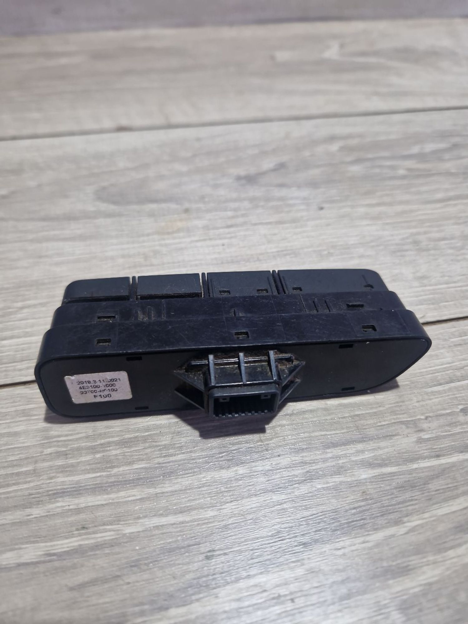 https://ycs.partsauto.market/partsauto-images/thmbs/userImages/0d5a73f363ec19ea8b7d8d6483ce4211/part/0b37acea-8ee9-4c19-bac0-c4ad579789e0_1787391987851.jpg