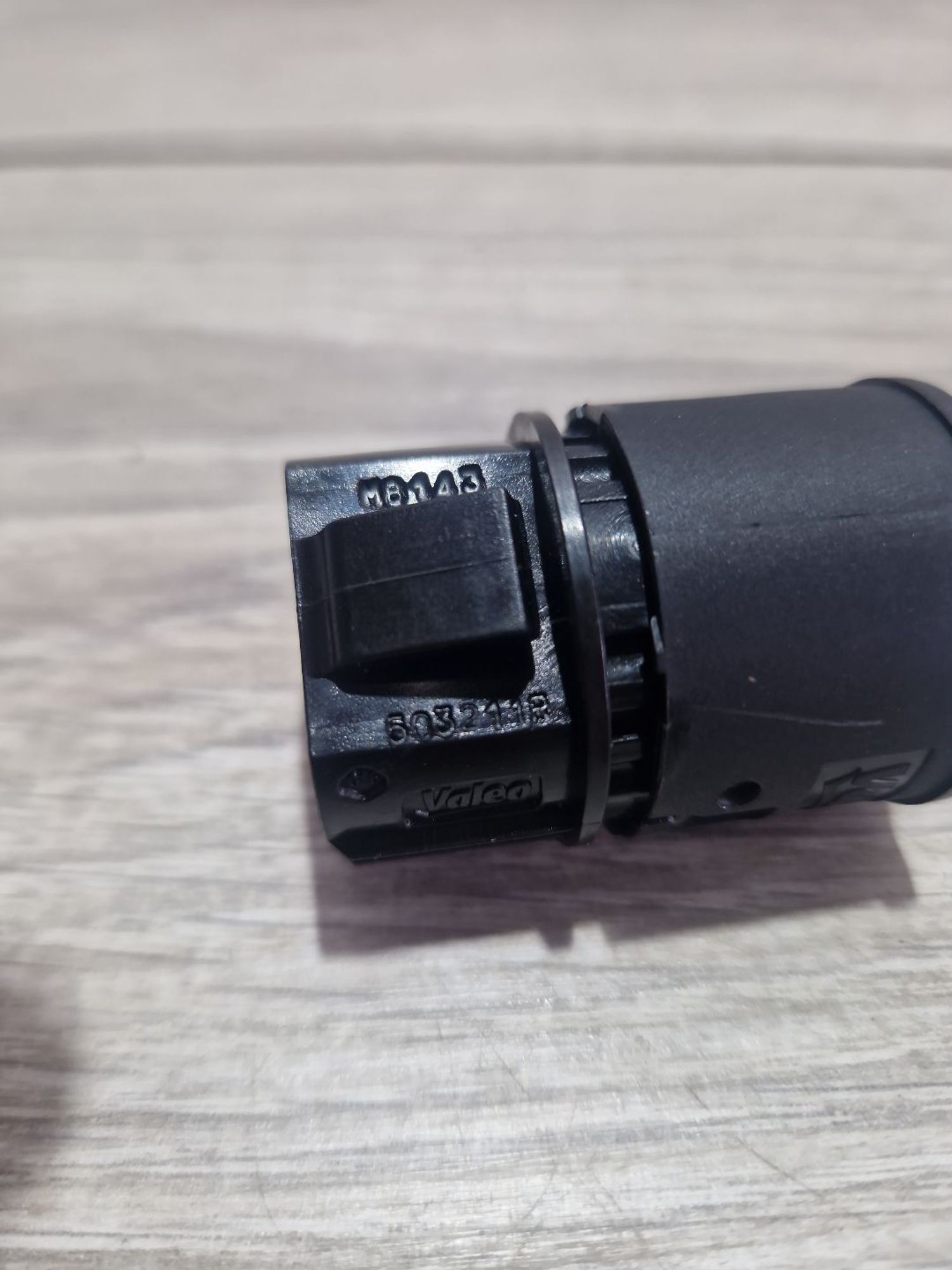 https://ycs.partsauto.market/partsauto-images/thmbs/userImages/0d5a73f363ec19ea8b7d8d6483ce4211/part/0e9cfa68-a570-4b7b-b78a-c0bcaa94d8a6_1787652321260.jpg