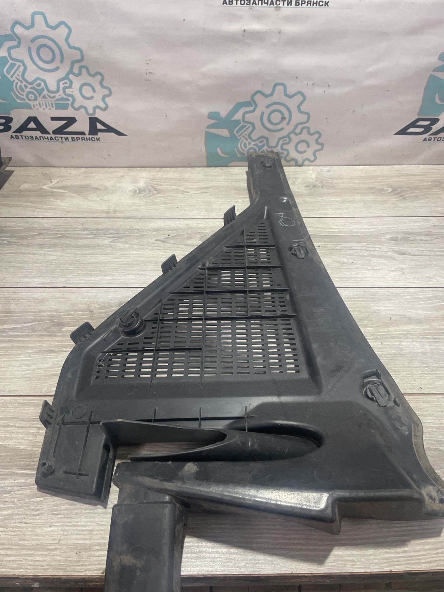 Водосток лобового стекла (жабо) комплект  BMW X6, 2000 рублей, Брянск