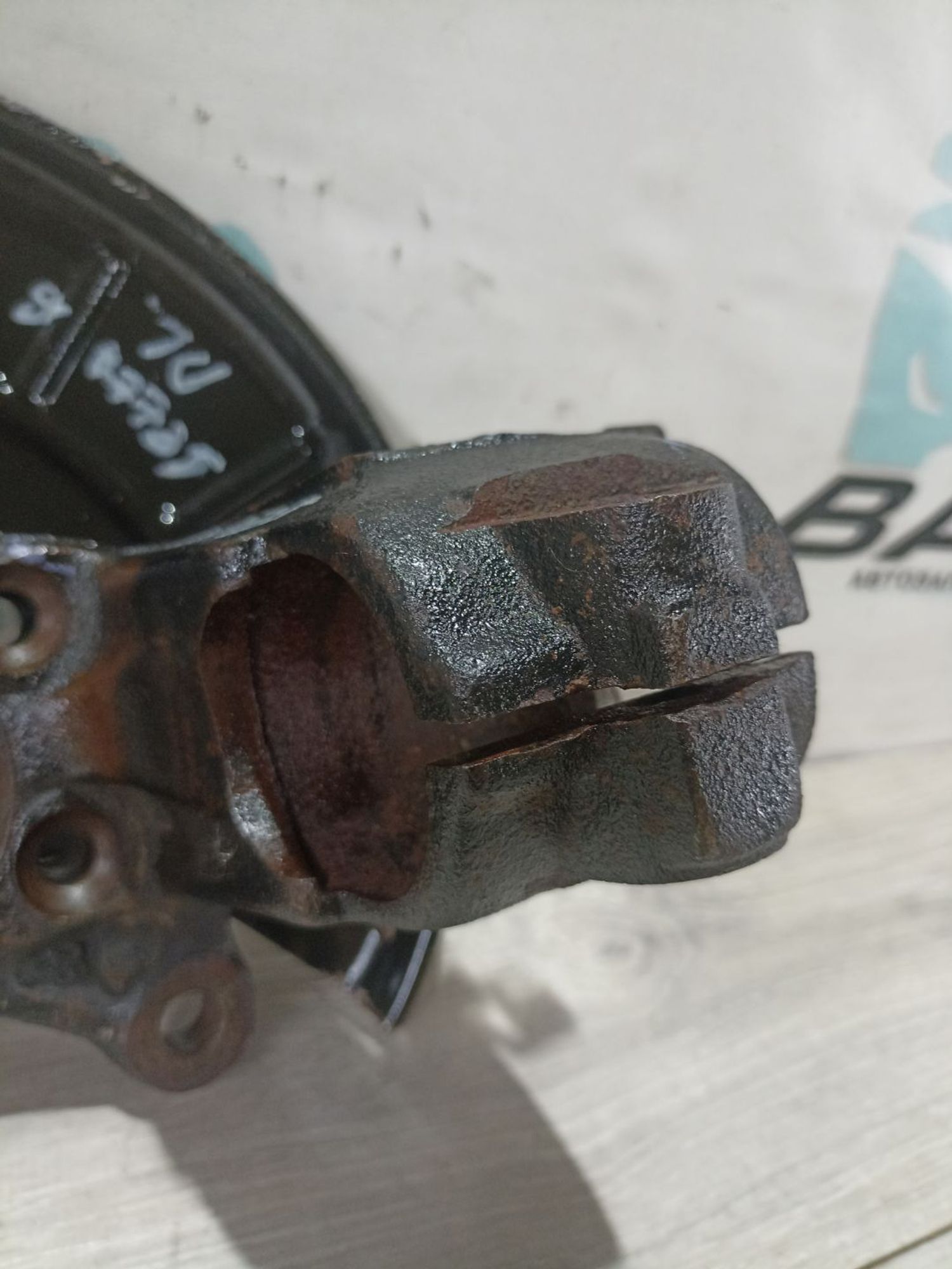 https://ycs.partsauto.market/partsauto-images/thmbs/userImages/0d5a73f363ec19ea8b7d8d6483ce4211/part/11ab71e1-4f85-4755-bf91-e0d23993f6bc_1783763108319.jpg