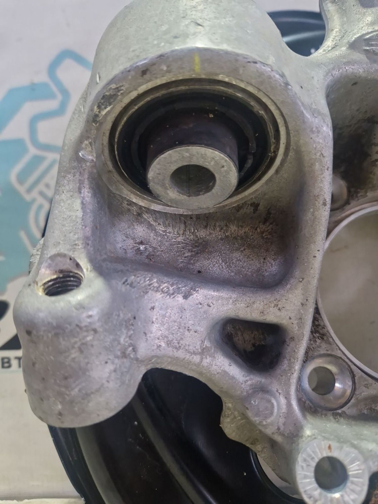 https://ycs.partsauto.market/partsauto-images/thmbs/userImages/0d5a73f363ec19ea8b7d8d6483ce4211/part/12ce7b84-4321-4b11-9369-0a758ecc3a77_1786958995404.jpg