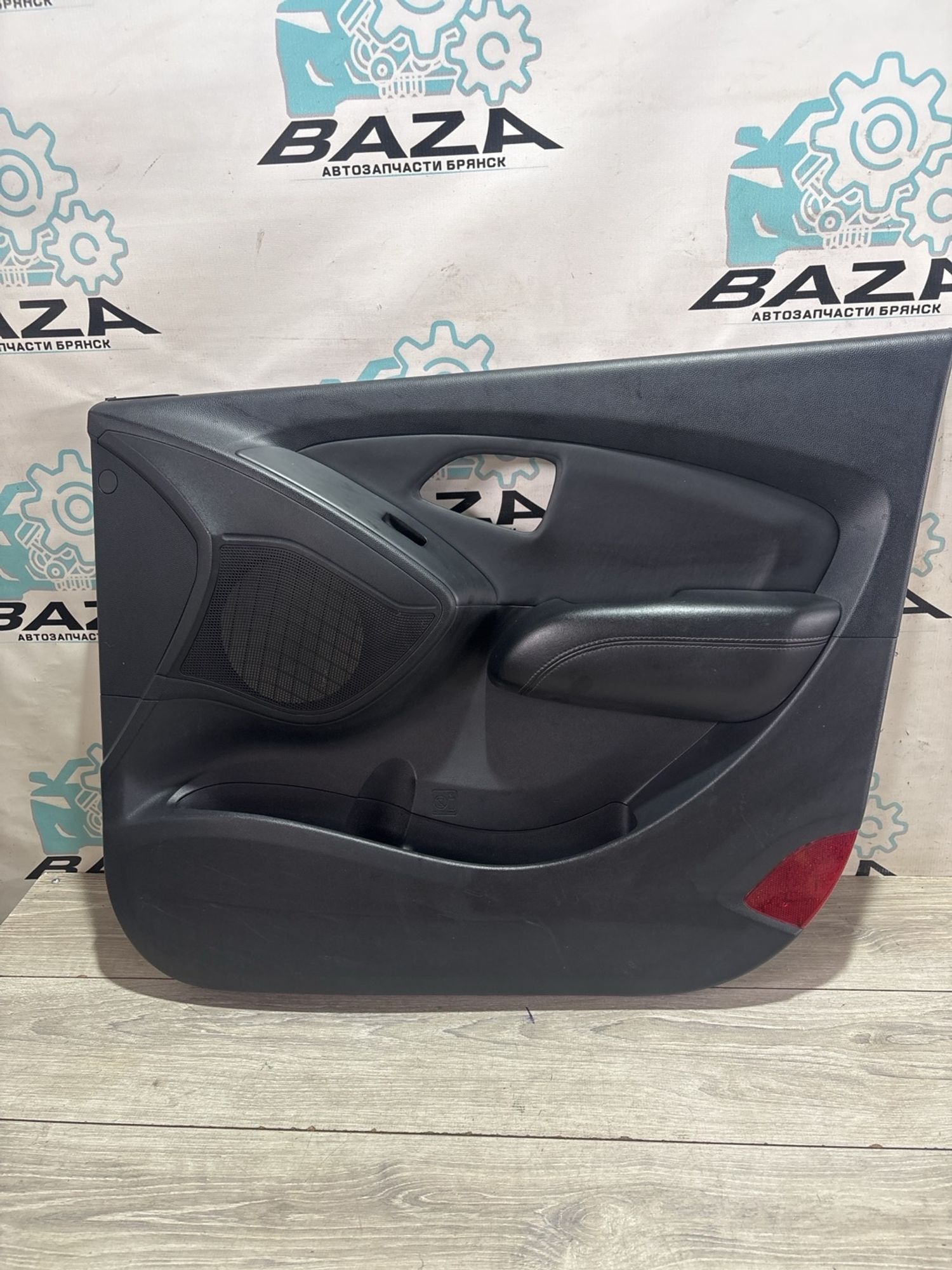 Обшивка двери передней правой Hyundai ix35, I 2012, 2490 рублей, Брянск