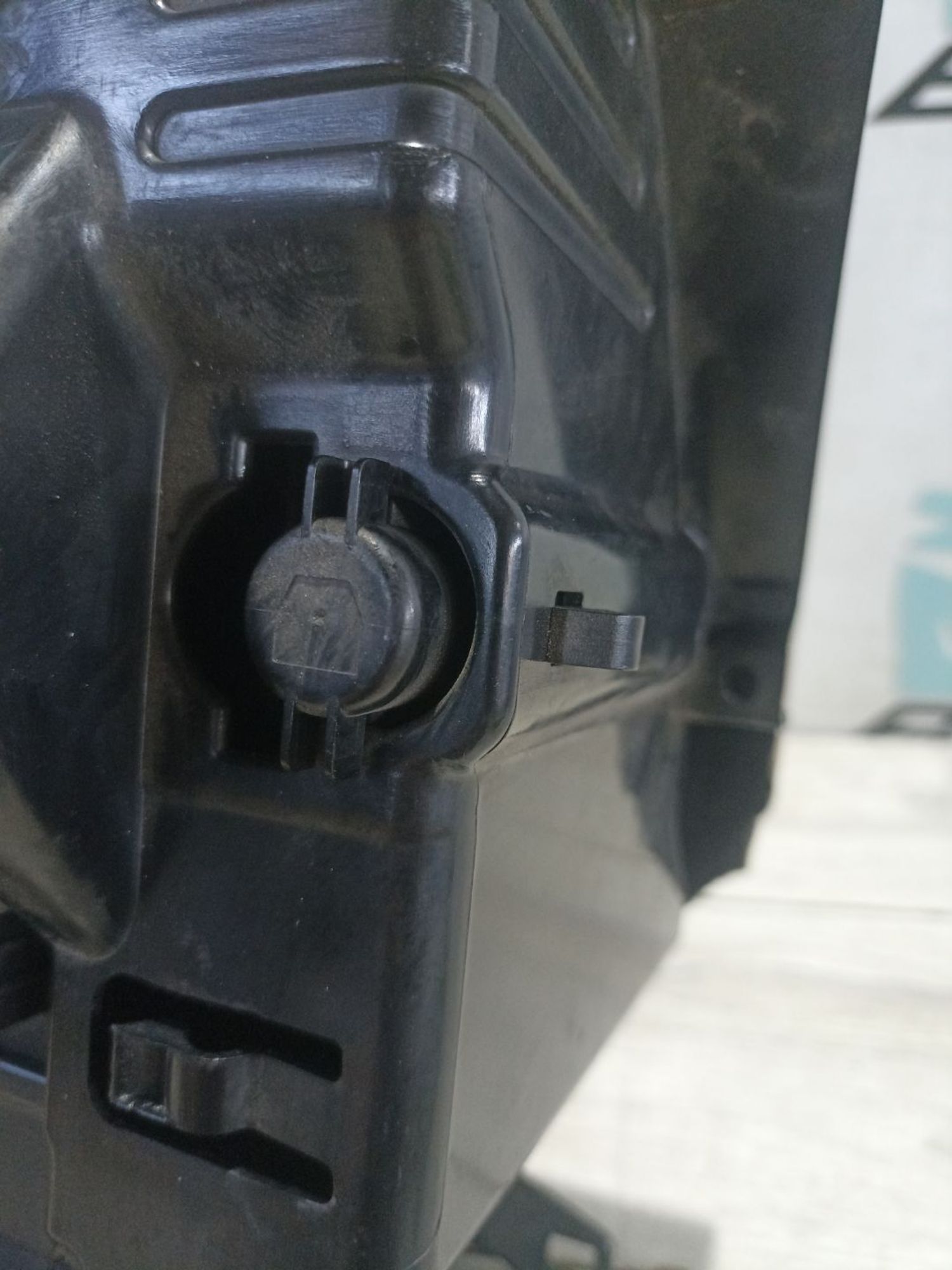 https://ycs.partsauto.market/partsauto-images/thmbs/userImages/0d5a73f363ec19ea8b7d8d6483ce4211/part/140b471a-1843-404a-90f9-4faea26f5071_1784113804091.jpg