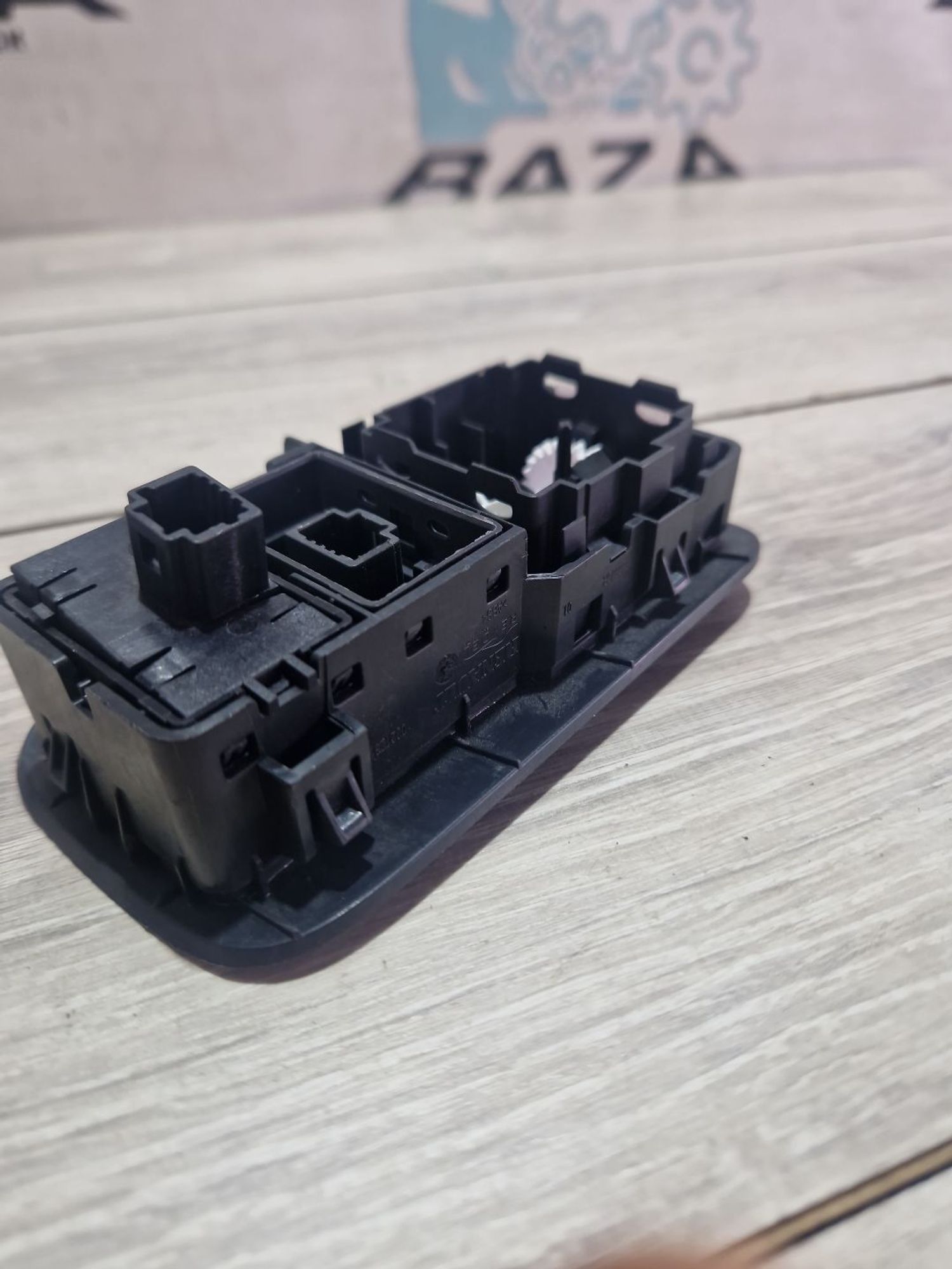 https://ycs.partsauto.market/partsauto-images/thmbs/userImages/0d5a73f363ec19ea8b7d8d6483ce4211/part/14904d23-d7f2-4f21-9eb9-03338aa9b609_1787566352758.jpg