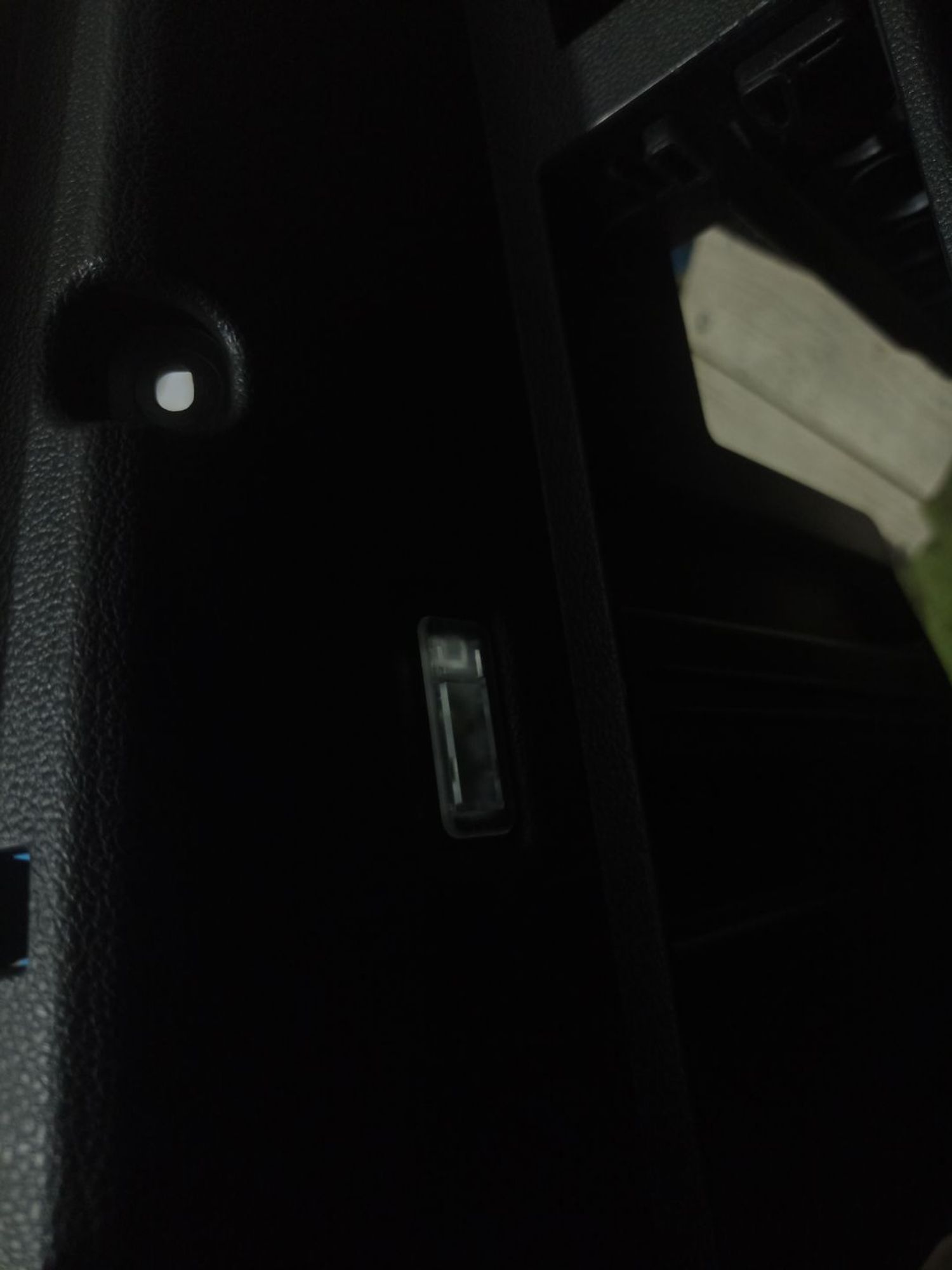 https://ycs.partsauto.market/partsauto-images/thmbs/userImages/0d5a73f363ec19ea8b7d8d6483ce4211/part/16bd1495-f907-4a5b-b947-dd30bca9f4c2_1784210364664.jpg