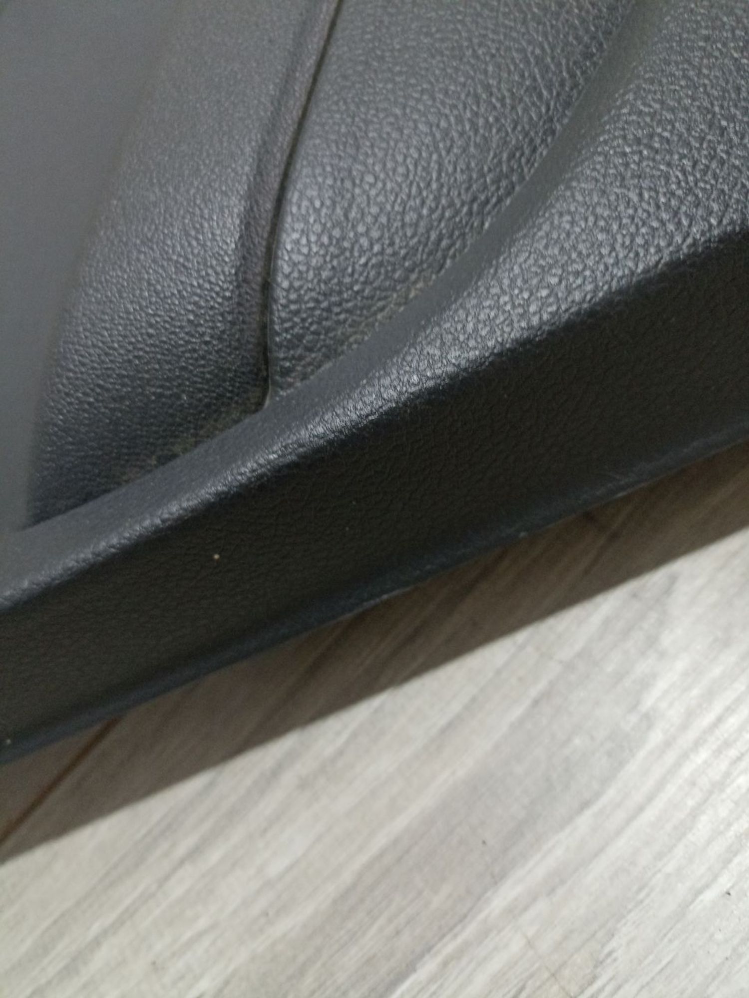 https://ycs.partsauto.market/partsauto-images/thmbs/userImages/0d5a73f363ec19ea8b7d8d6483ce4211/part/1e4d8e32-daee-42ff-9c63-95638a68ed48_1784633355427.jpg