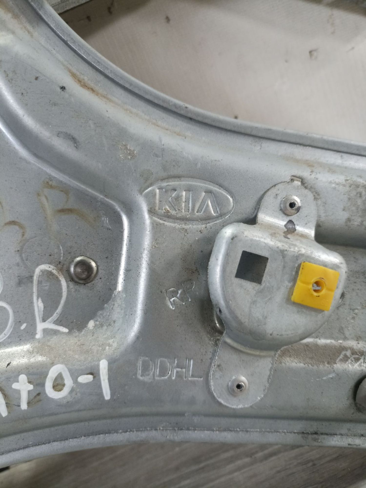 https://ycs.partsauto.market/partsauto-images/thmbs/userImages/0d5a73f363ec19ea8b7d8d6483ce4211/part/1ec60043-e76b-44c3-9212-80beecced89c_1783341392514.jpg