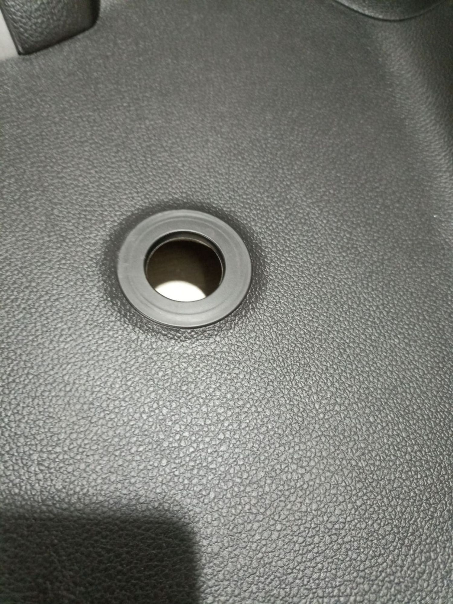https://ycs.partsauto.market/partsauto-images/thmbs/userImages/0d5a73f363ec19ea8b7d8d6483ce4211/part/1f1d22f2-fb19-45db-9ca9-1e8678f7f7fe_1784972640147.jpg