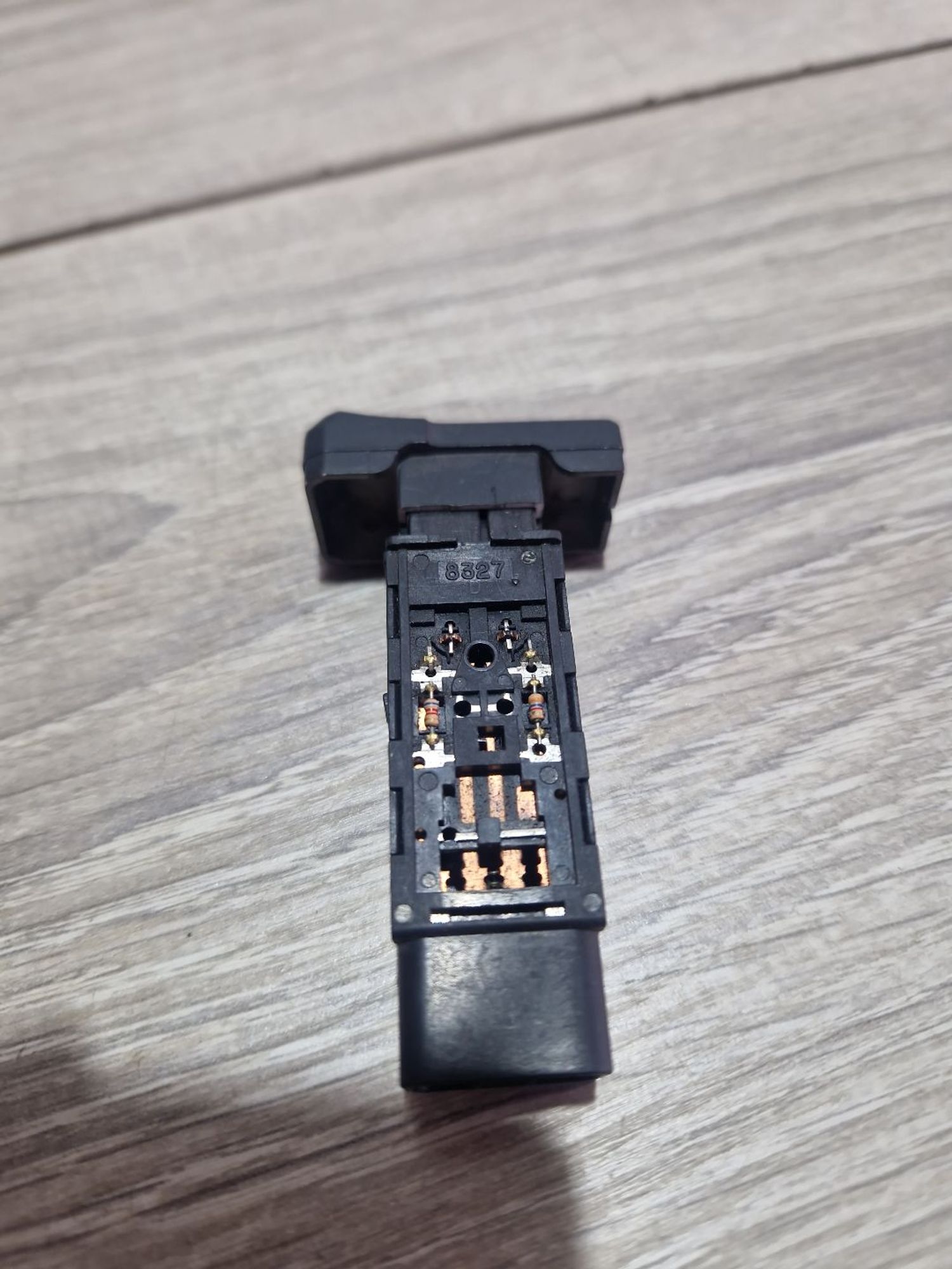 https://ycs.partsauto.market/partsauto-images/thmbs/userImages/0d5a73f363ec19ea8b7d8d6483ce4211/part/1f94d52f-bf1a-4193-9f9b-7ffdb28eb7d1_1787738527912.jpg