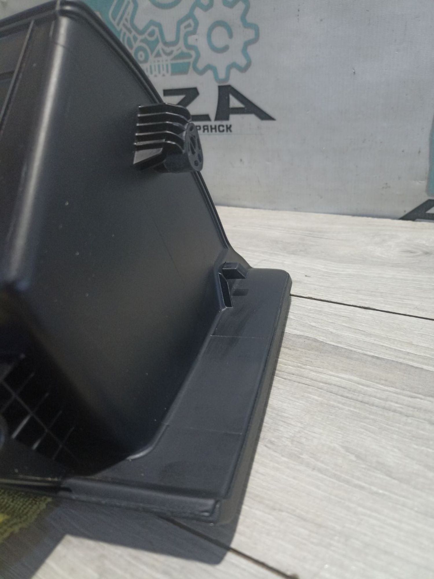 https://ycs.partsauto.market/partsauto-images/thmbs/userImages/0d5a73f363ec19ea8b7d8d6483ce4211/part/213f7cdb-0c82-4a61-b2b2-e56d1a90bb15_1784283851262.jpg