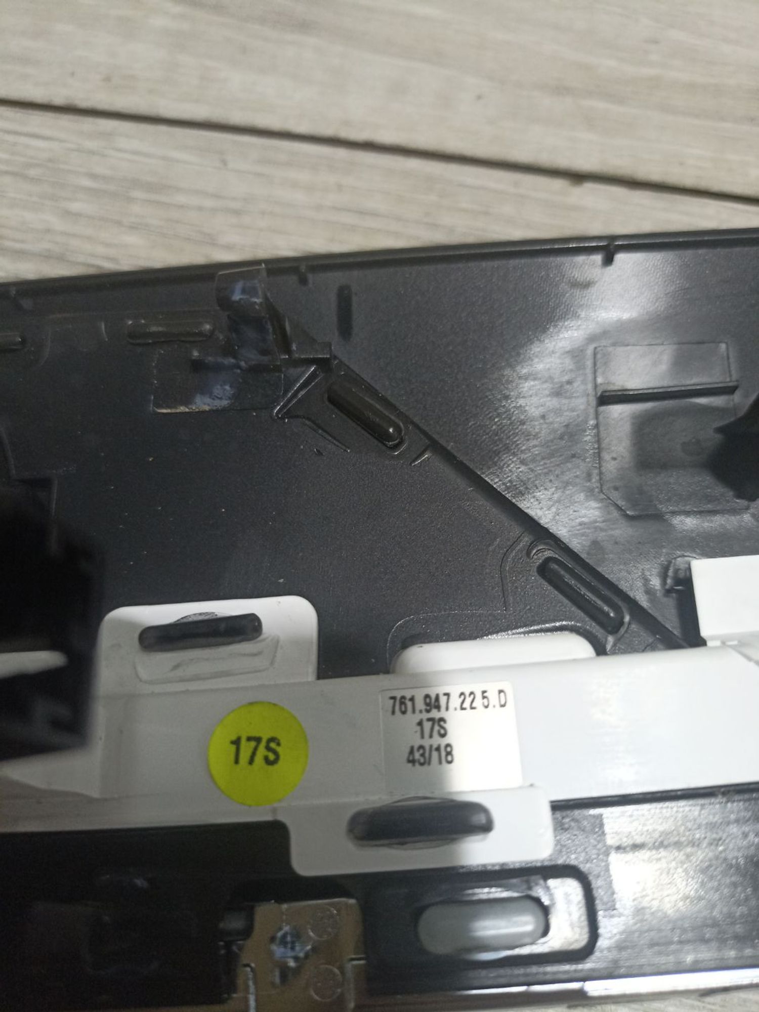 https://ycs.partsauto.market/partsauto-images/thmbs/userImages/0d5a73f363ec19ea8b7d8d6483ce4211/part/21556c1d-41f5-4b24-8478-1ddf8a31514a_1785233690435.jpg