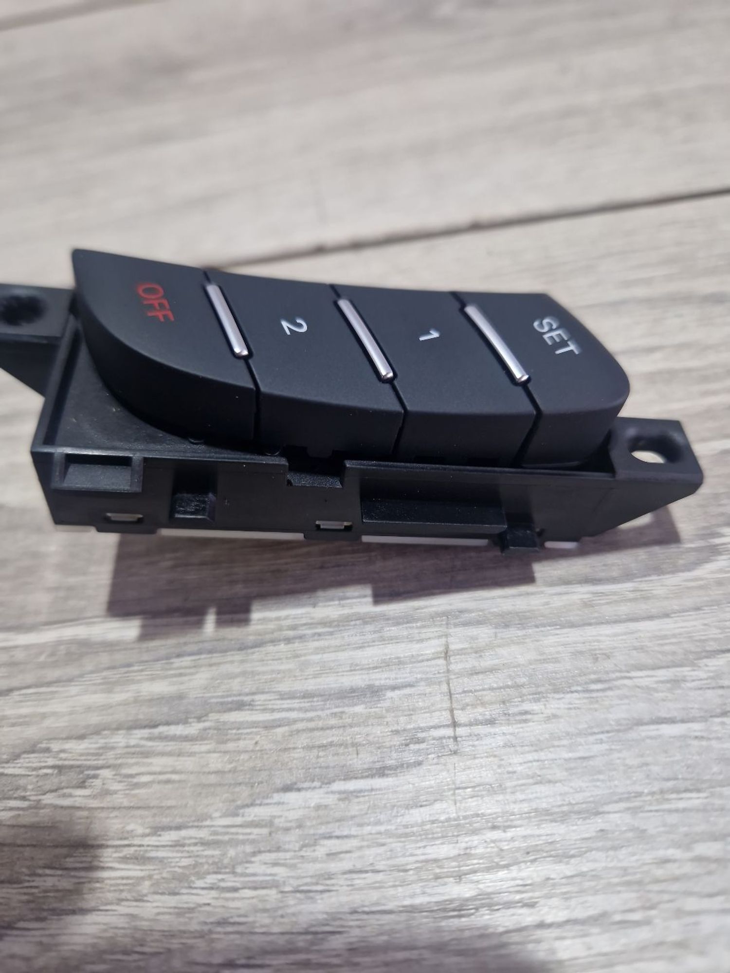 https://ycs.partsauto.market/partsauto-images/thmbs/userImages/0d5a73f363ec19ea8b7d8d6483ce4211/part/2373d4ac-818a-4cab-9da8-c16a7c753054_1787660900617.jpg
